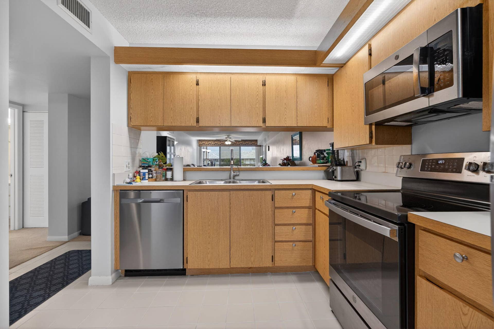 2441 Village Boulevard, #405, West Palm Beach, FL 33409 2441 Village Boulevard, #405, West Palm Beach, FL 33409