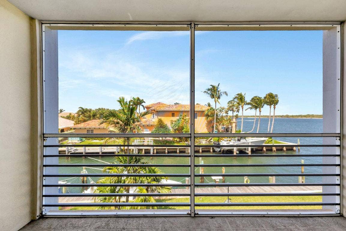 105 Paradise Harbour Boulevard, #307, North Palm Beach, FL 33408 105 Paradise Harbour Boulevard, #307, North Palm Beach, FL 33408