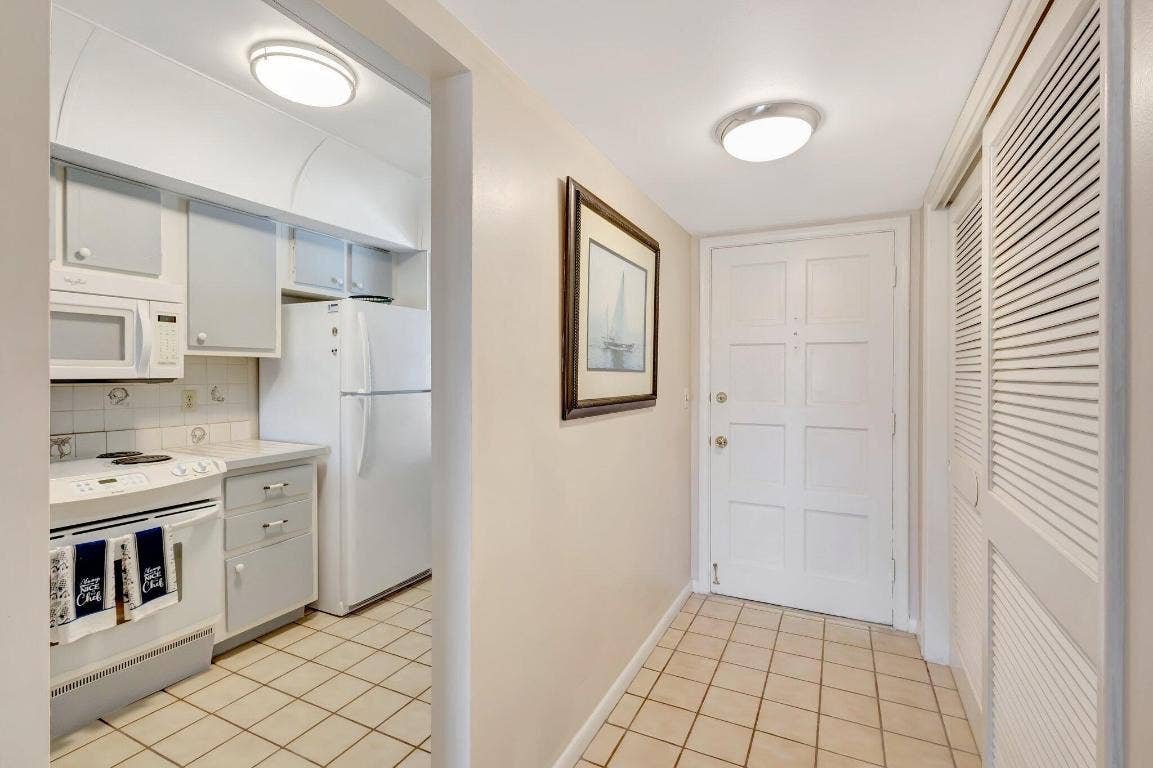 105 Paradise Harbour Boulevard, #307, North Palm Beach, FL 33408 105 Paradise Harbour Boulevard, #307, North Palm Beach, FL 33408