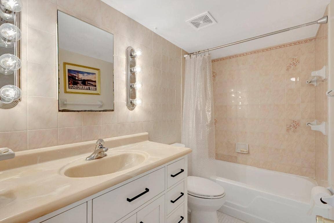 105 Paradise Harbour Boulevard, #307, North Palm Beach, FL 33408 105 Paradise Harbour Boulevard, #307, North Palm Beach, FL 33408