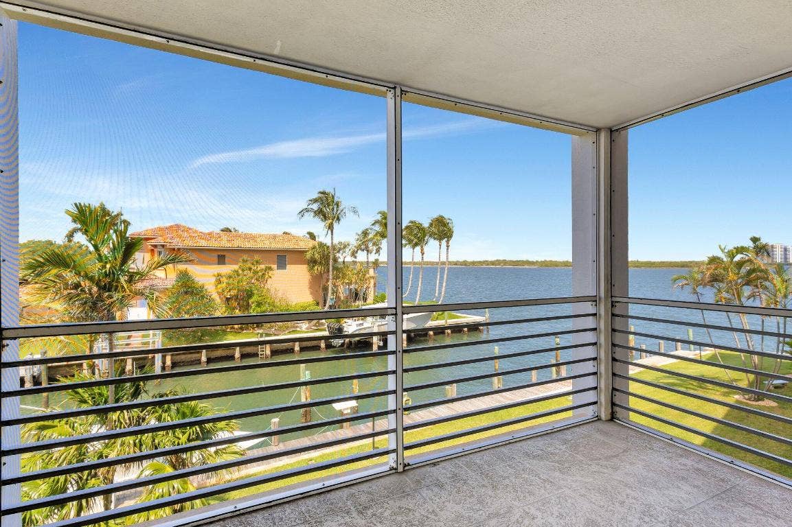 105 Paradise Harbour Boulevard, #307, North Palm Beach, FL 33408 105 Paradise Harbour Boulevard, #307, North Palm Beach, FL 33408