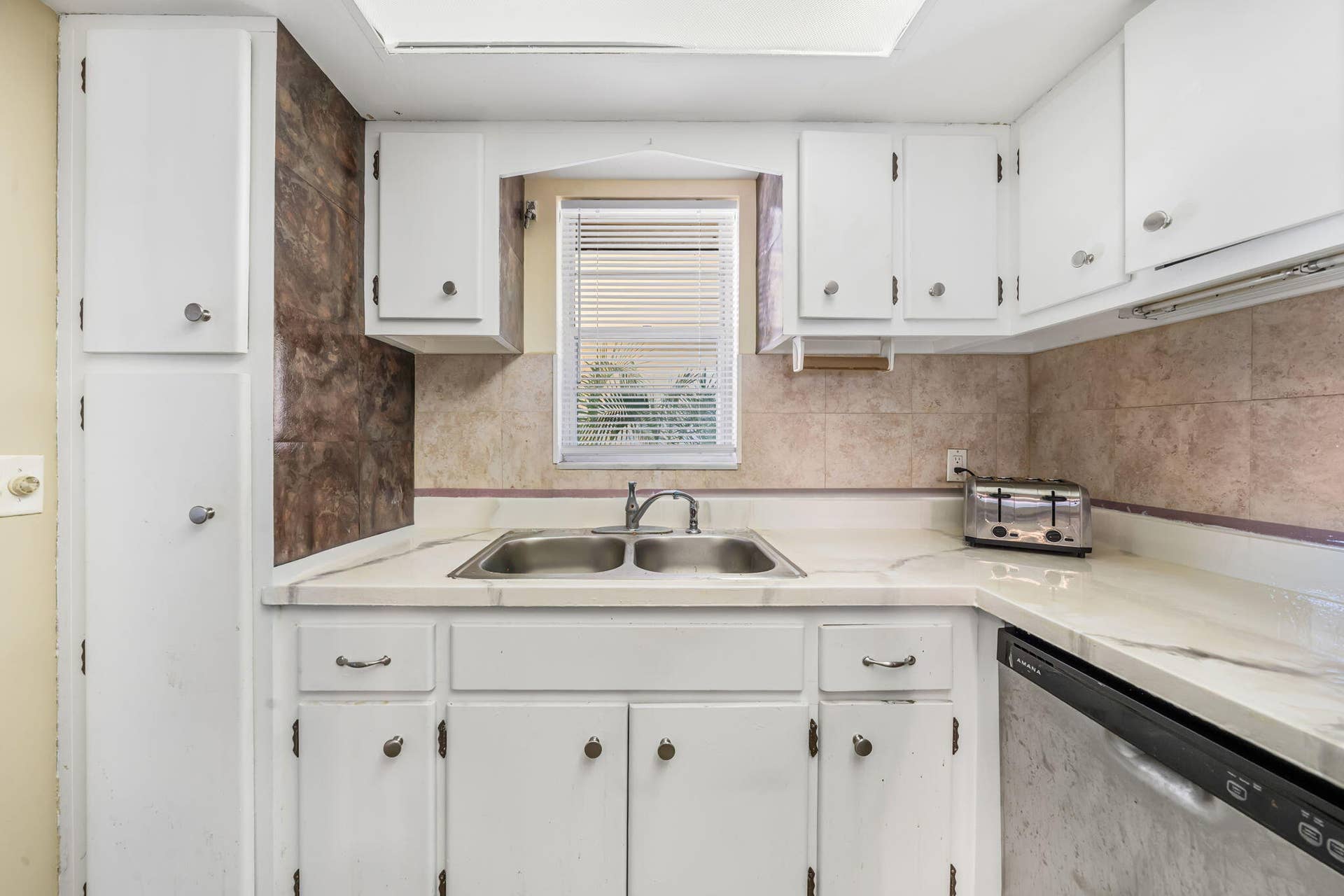 419 S Us Highway 1, #E201, North Palm Beach, FL 33408 Kitchen 3