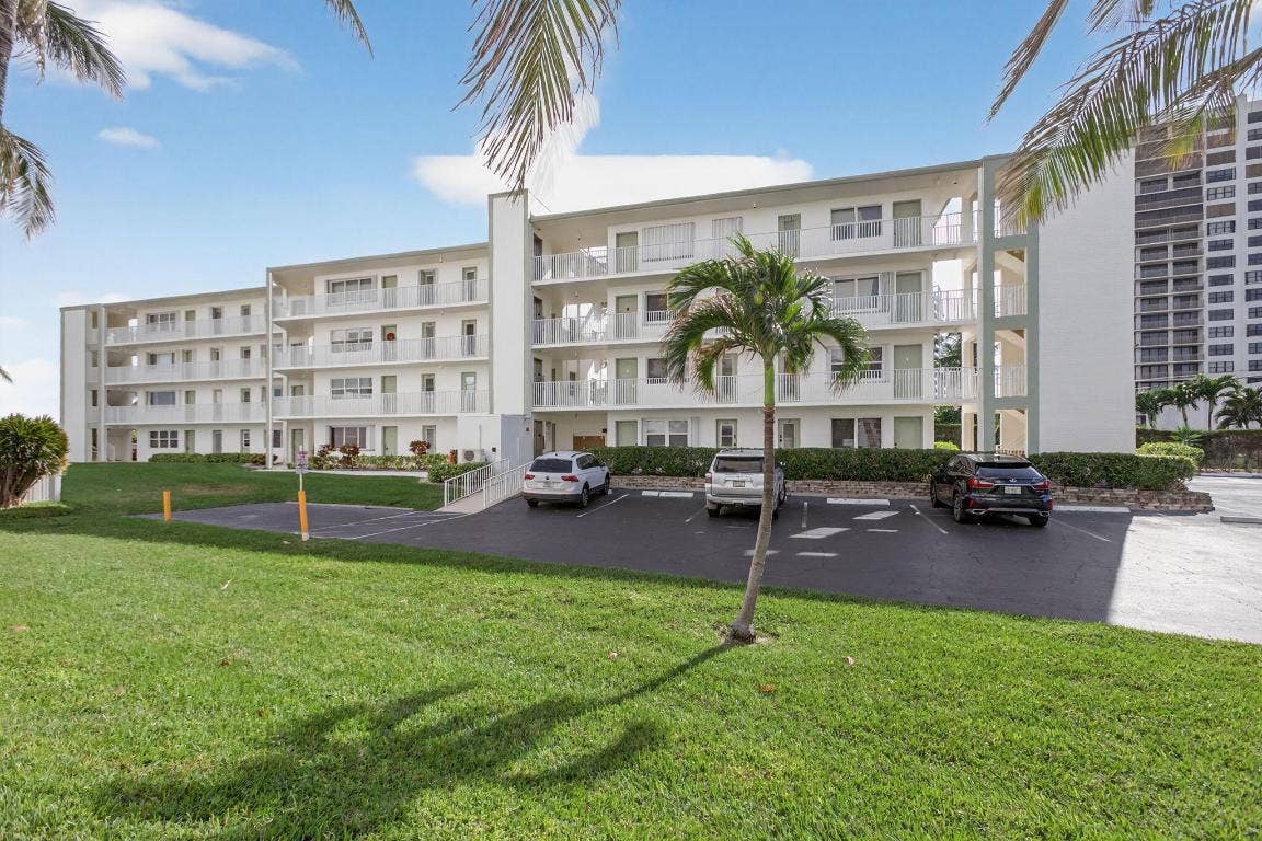 3600 N Ocean Drive, #223, Singer Island, FL 33404