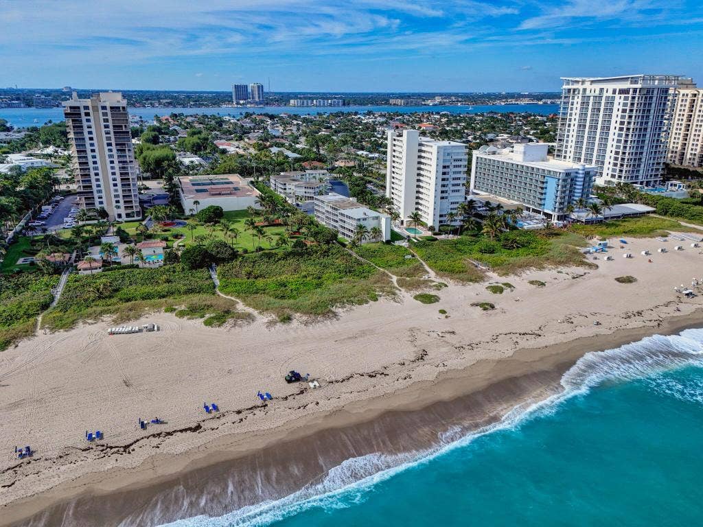 3600 N Ocean Drive, #223, Singer Island, FL 33404