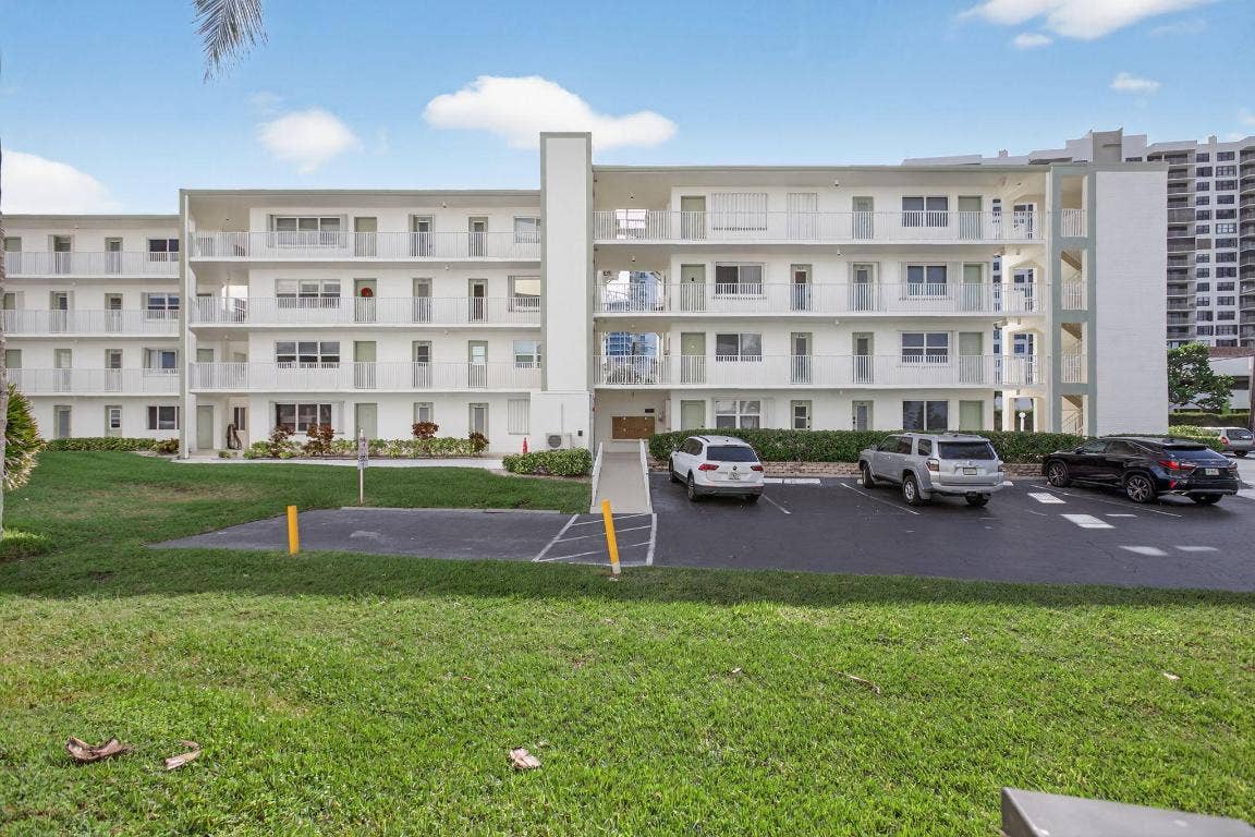 3600 N Ocean Drive, #223, Singer Island, FL 33404