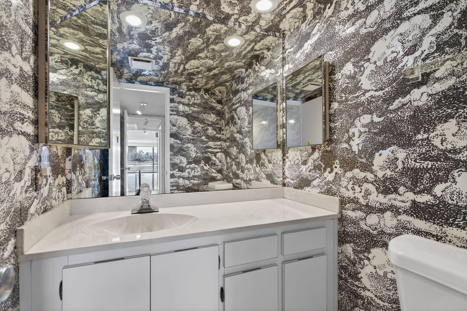 Guest Half Bath