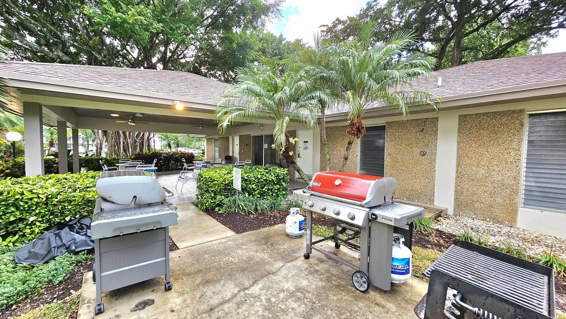 barbecue area and cabana