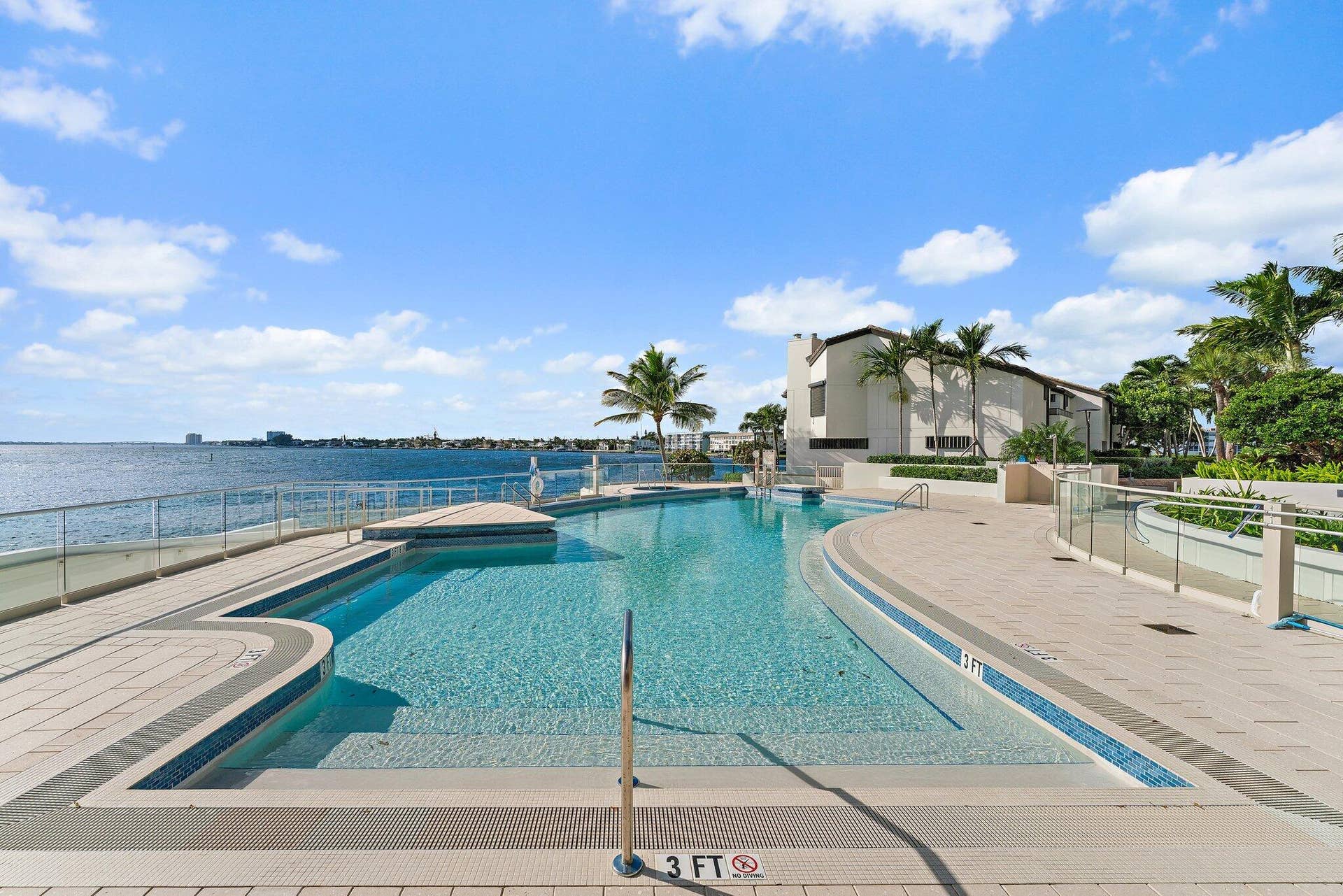 100 Lakeshore Drive, #457, North Palm Beach, FL 33408 New pool!