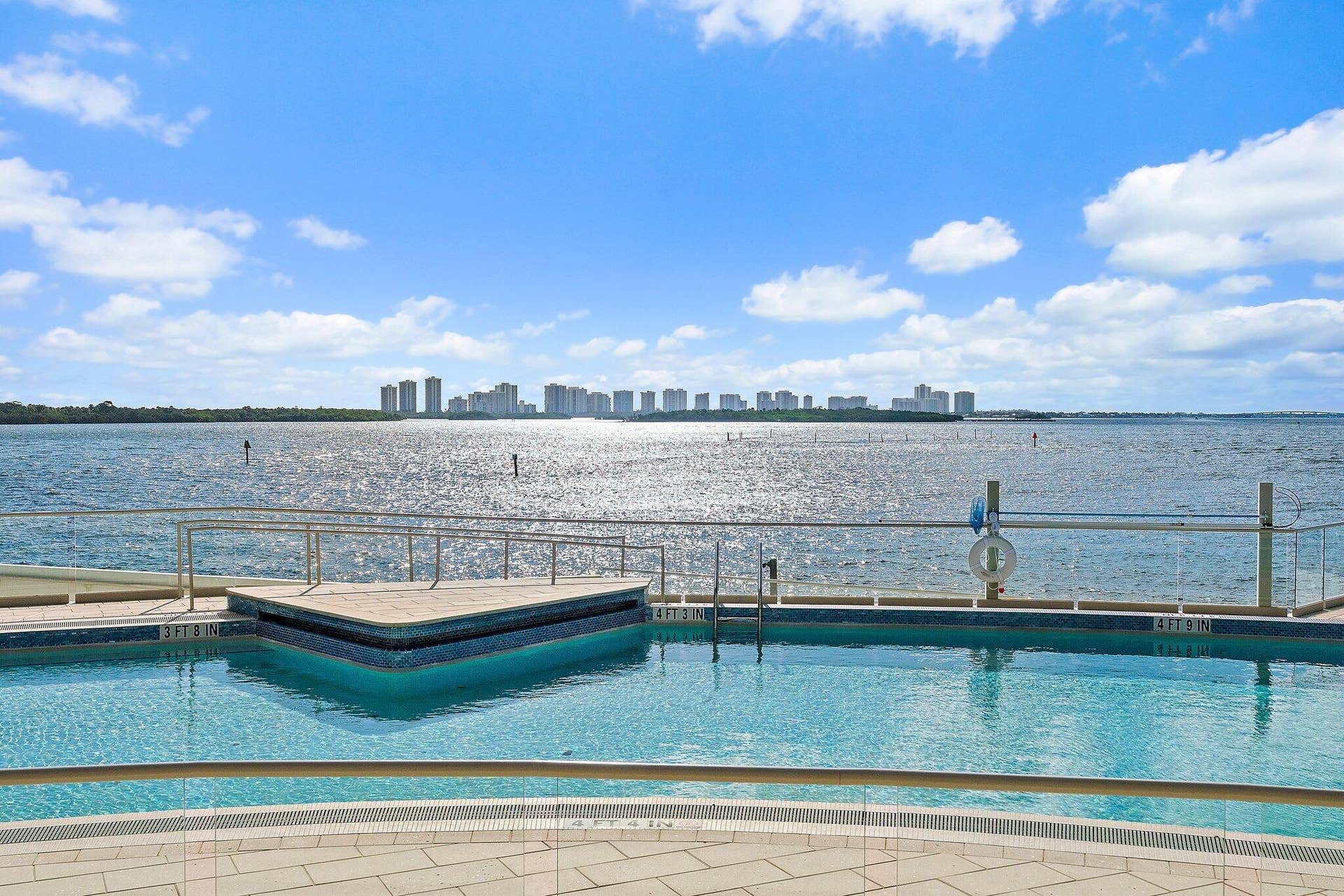 100 Lakeshore Drive, #457, North Palm Beach, FL 33408 100 Lakeshore Drive #457