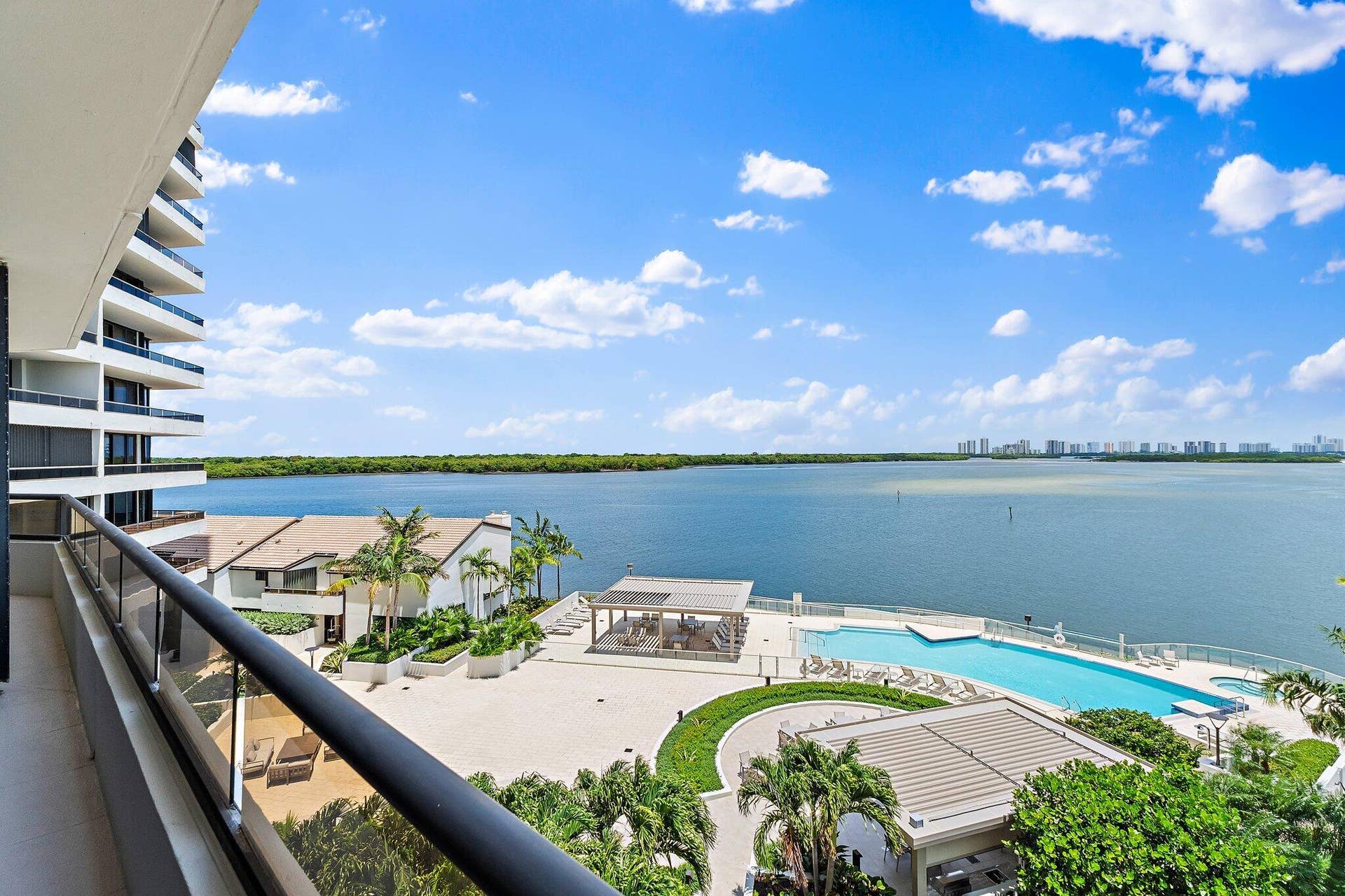 100 Lakeshore Drive, #457, North Palm Beach, FL 33408 100 Lakeshore #457