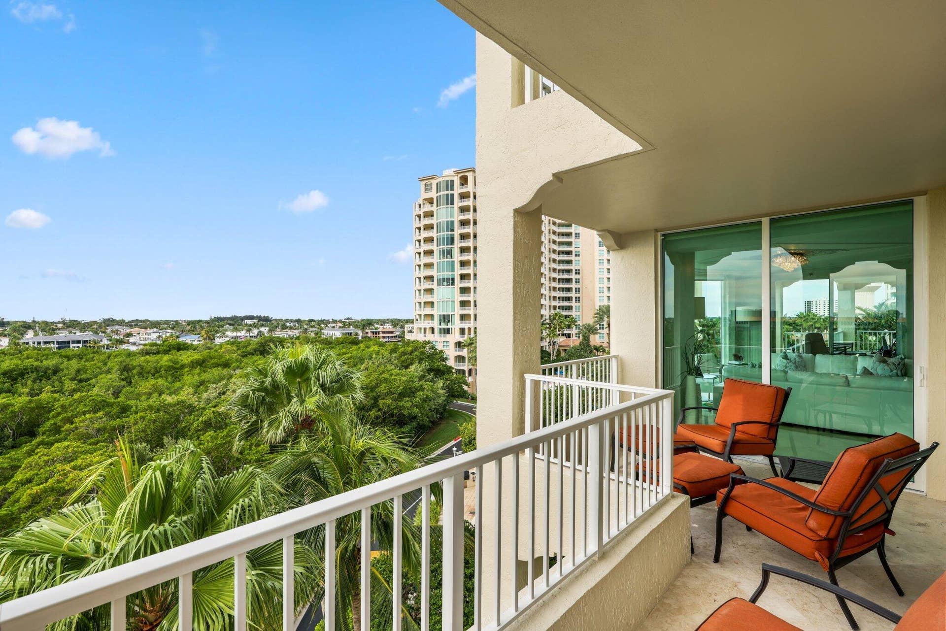 balcony 2