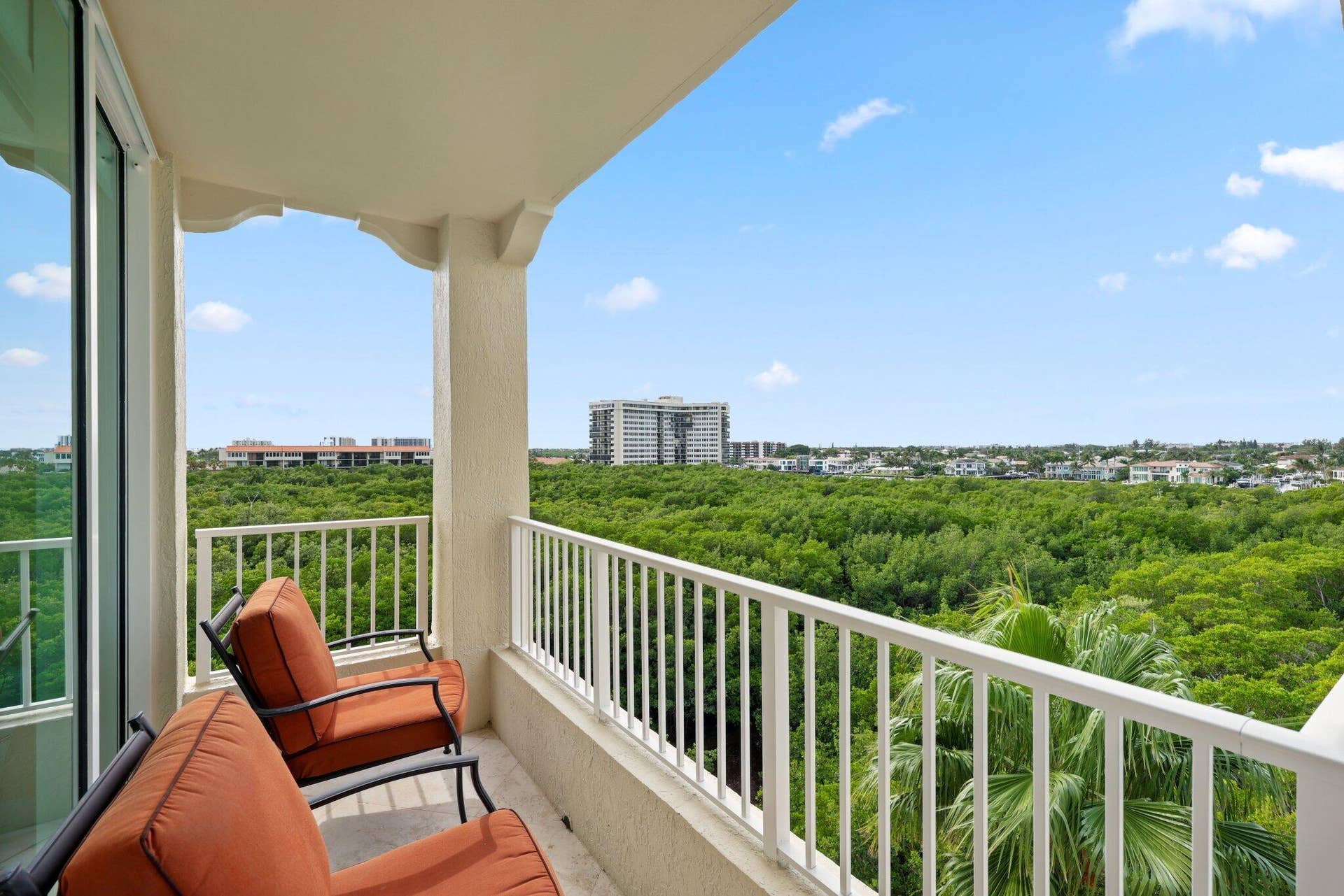 balcony 2