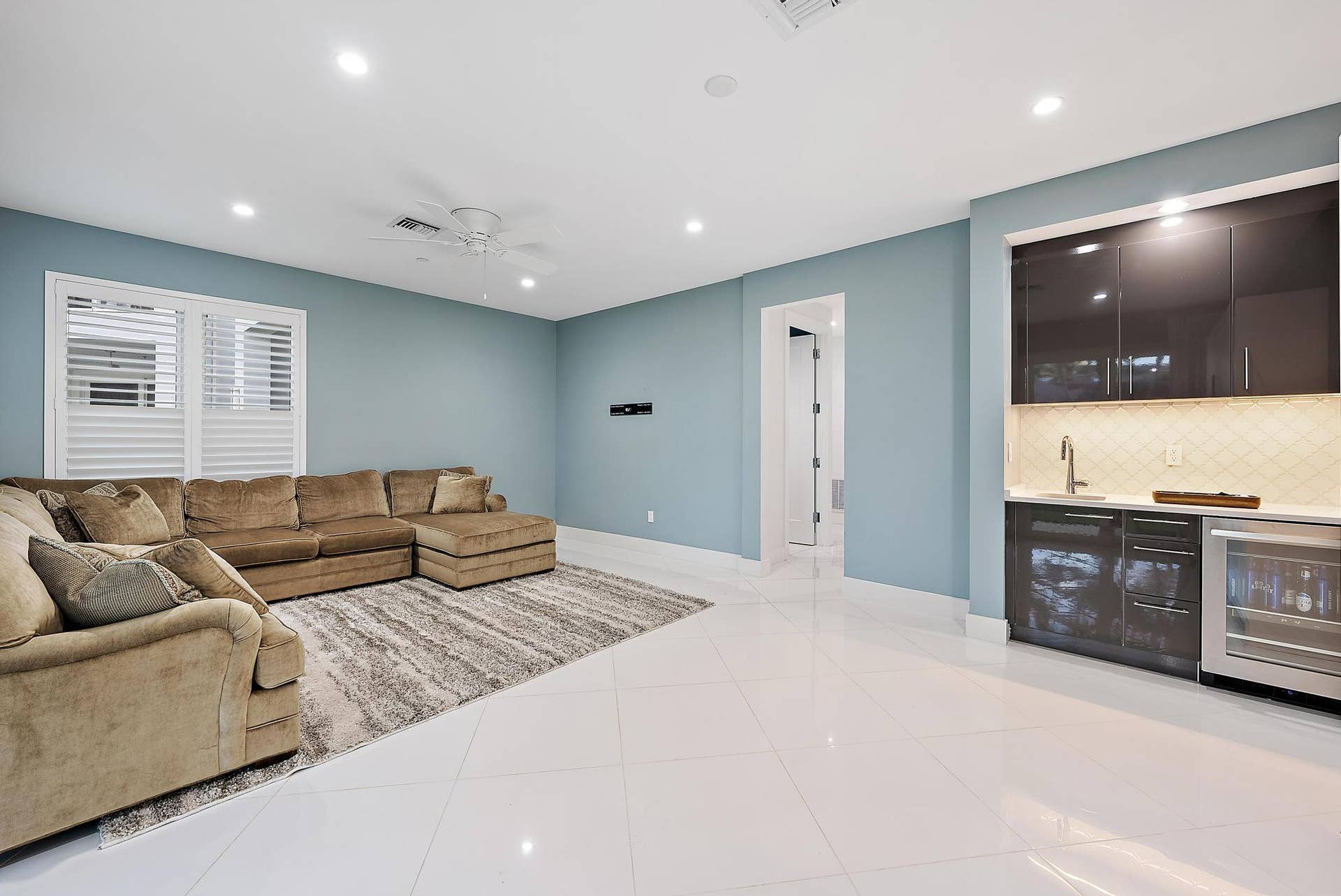 112 Water Club Court N, North Palm Beach, FL 33408 112 Water Clb Wy-9