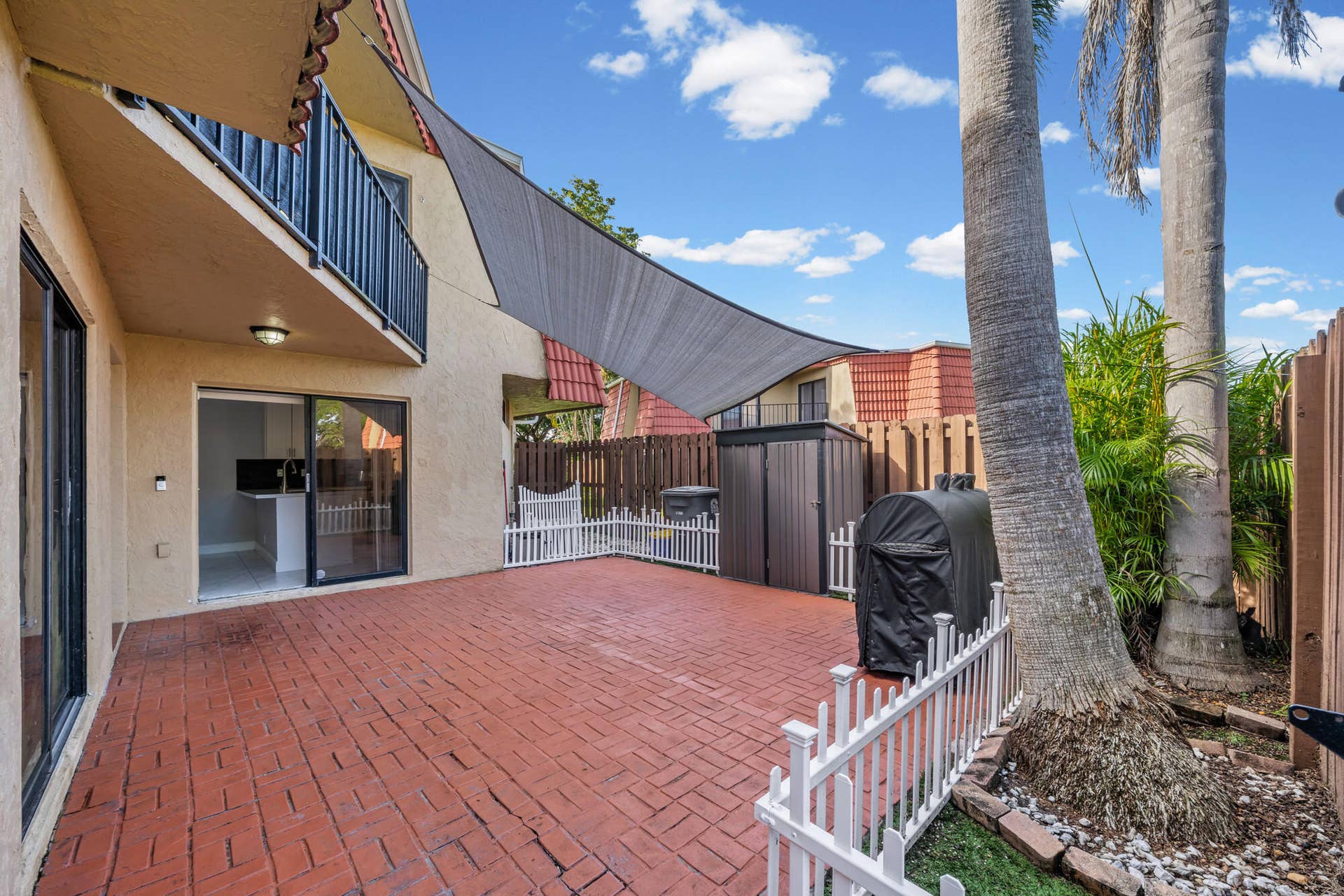 8194 Thames Boulevard, #B, Boca Raton, FL 33433 2 Exteriors (3)