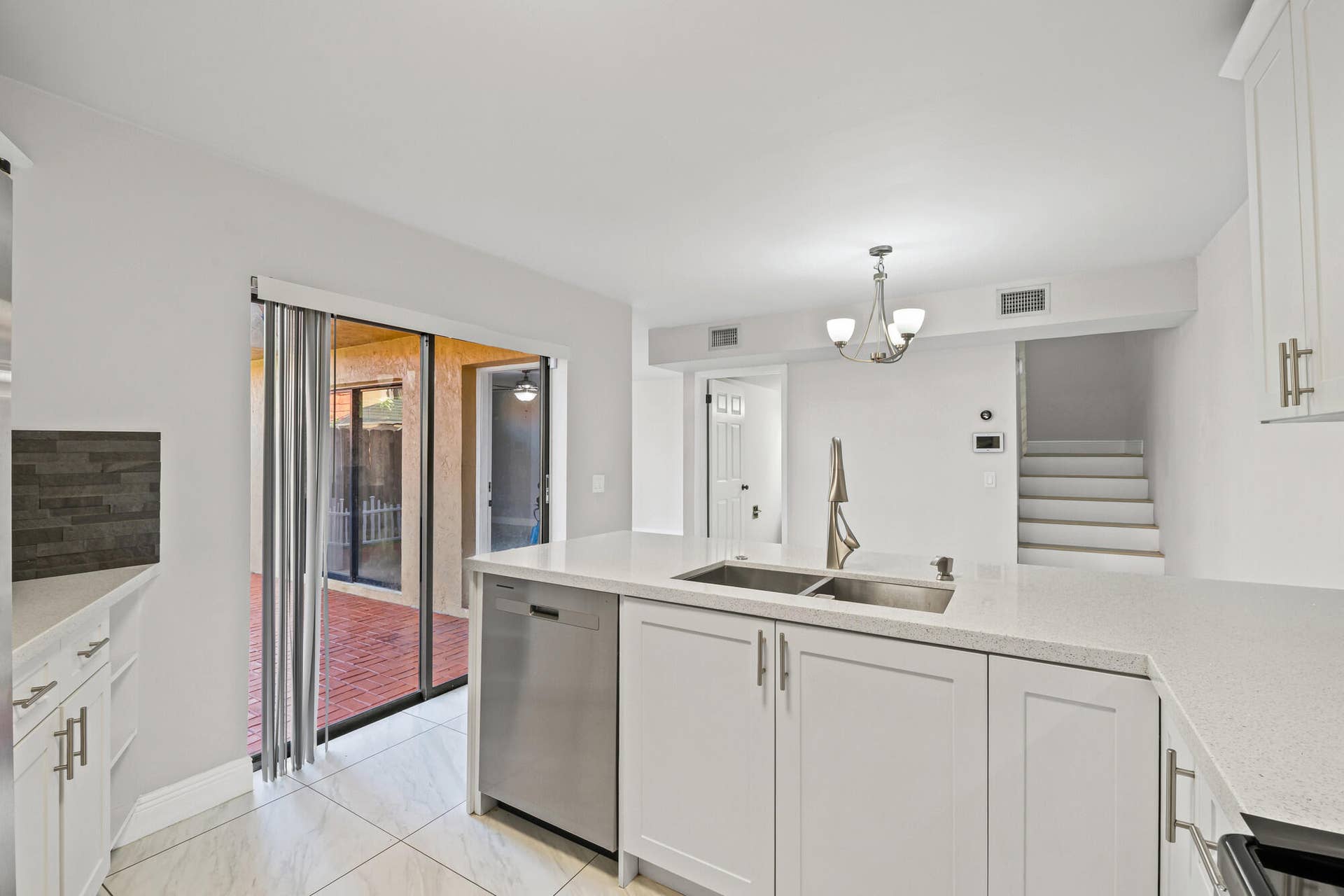 8194 Thames Boulevard, #B, Boca Raton, FL 33433 8 Kitchen (4)