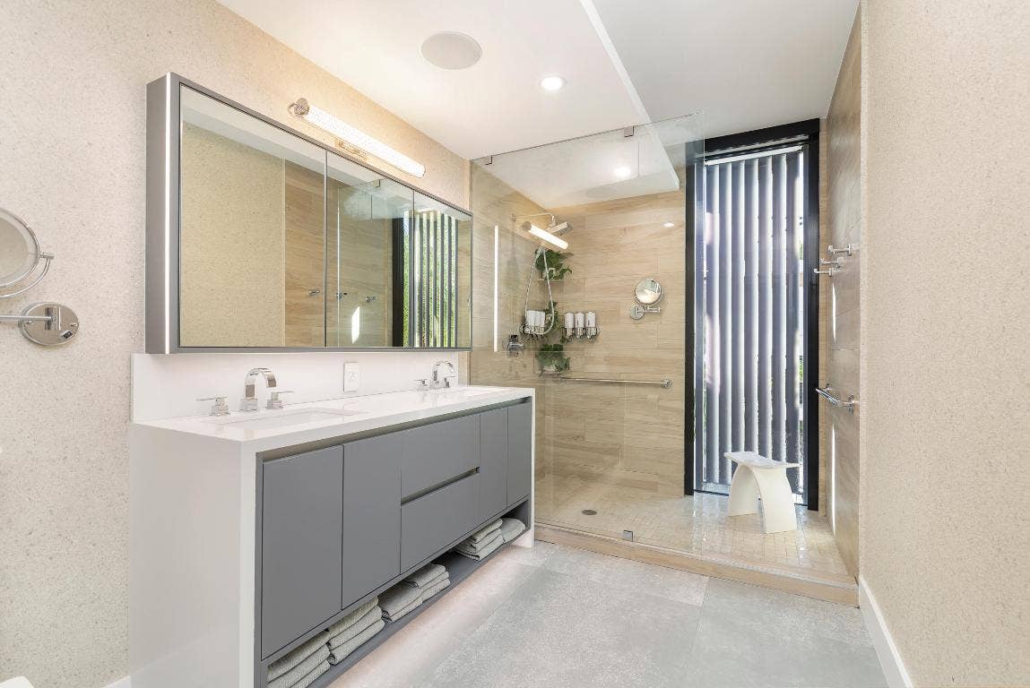 106 Inlet Way, #202, Palm Beach Shores, FL 33404