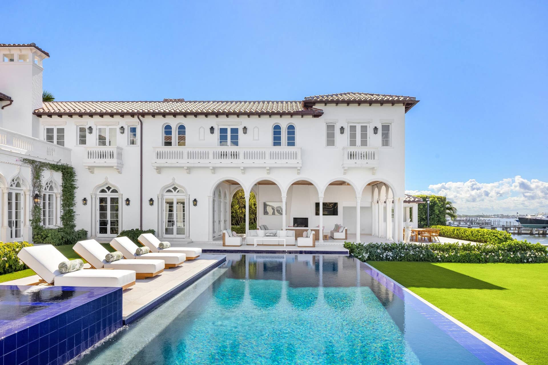 800 S County Road, Palm Beach, FL 33480 Pool
