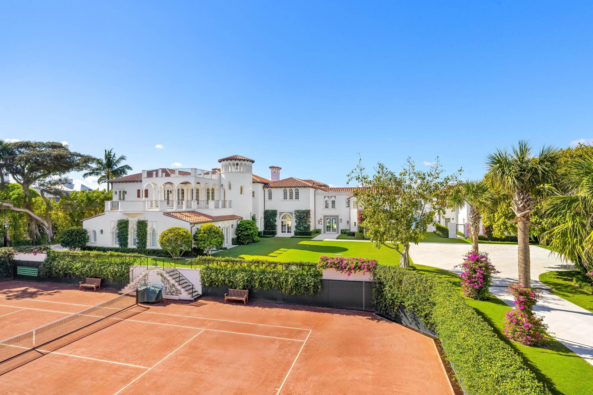800 S County Road, Palm Beach, FL 33480 Entry