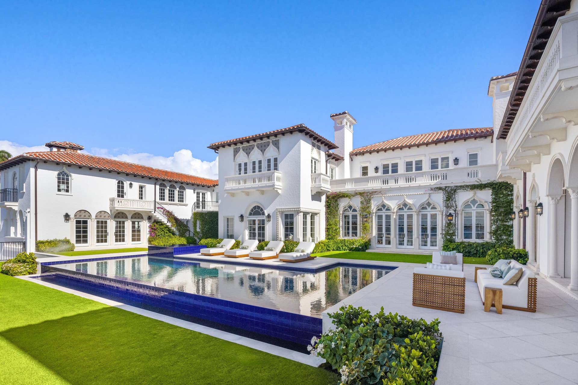 800 S County Road, Palm Beach, FL 33480 Pool