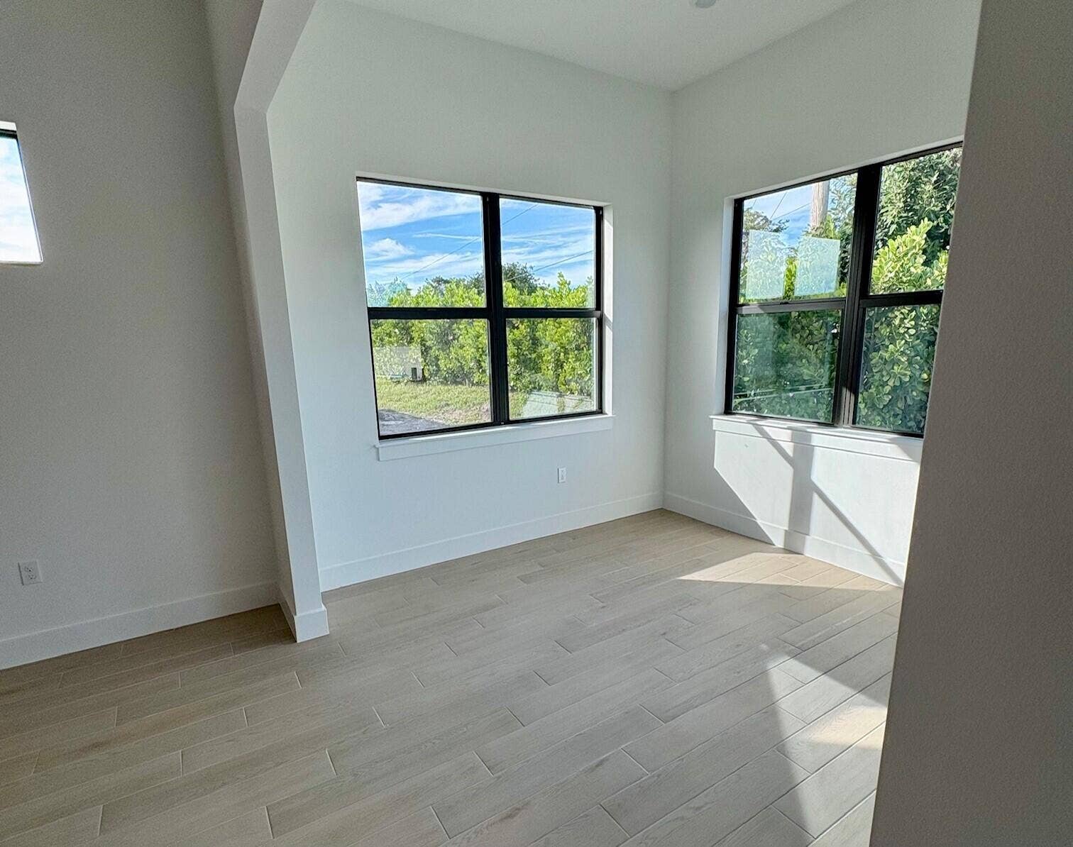 8225 Nilsa Place, #Stellar 39, Davie, FL 33328 39 Sunroom