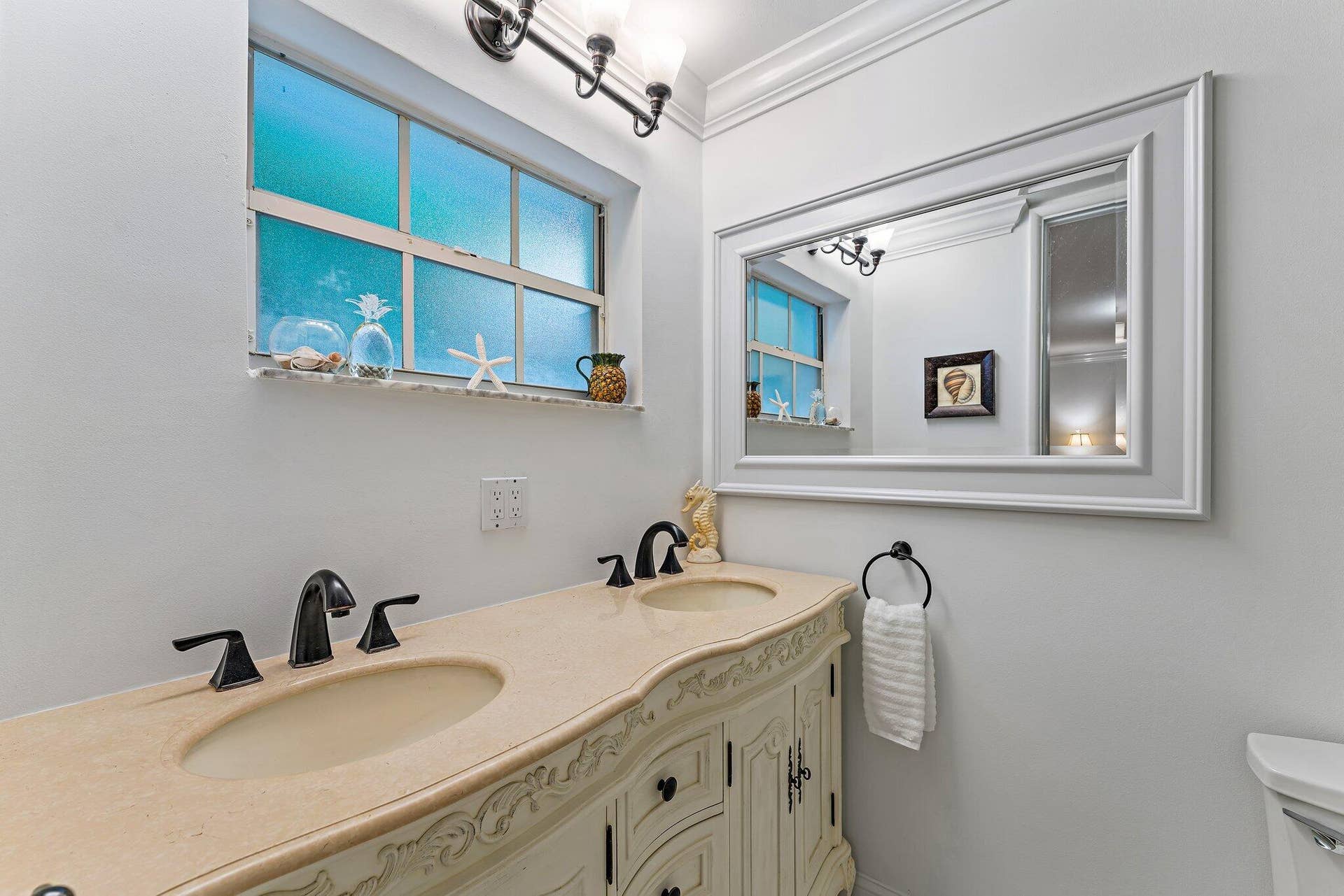 460 Sunrise Way, Juno Beach, Juno Beach, FL 33408 460 Sunrise Way, Juno Beach, Juno Beach, FL 33408