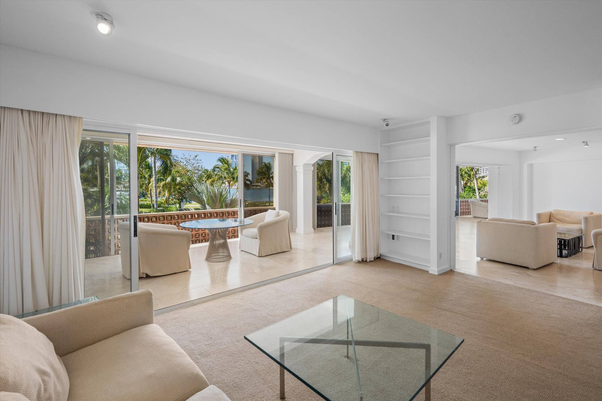 369 S Lake Drive, #2e, Palm Beach, FL 33480 Bedroom/Den