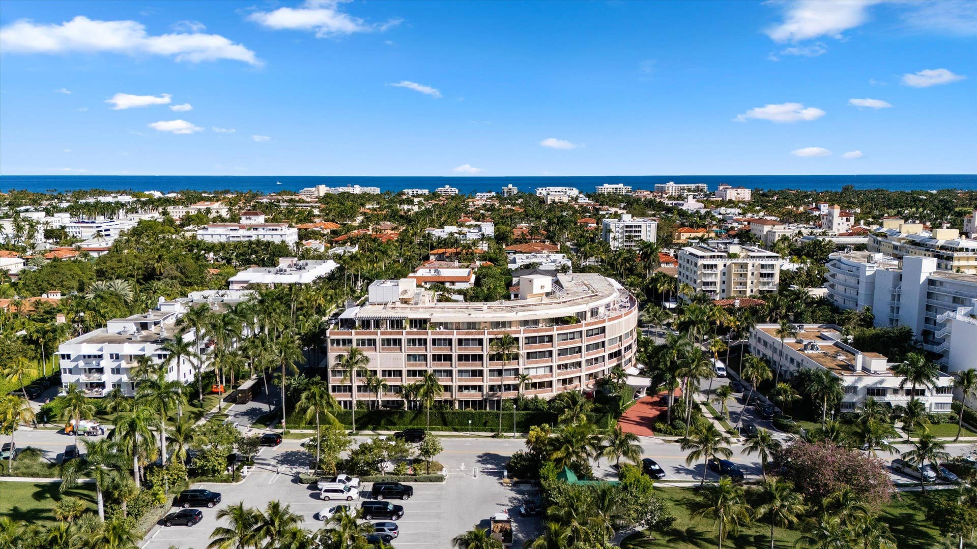 369 S Lake Drive, #2e, Palm Beach, FL 33480 Aerial East Facing
