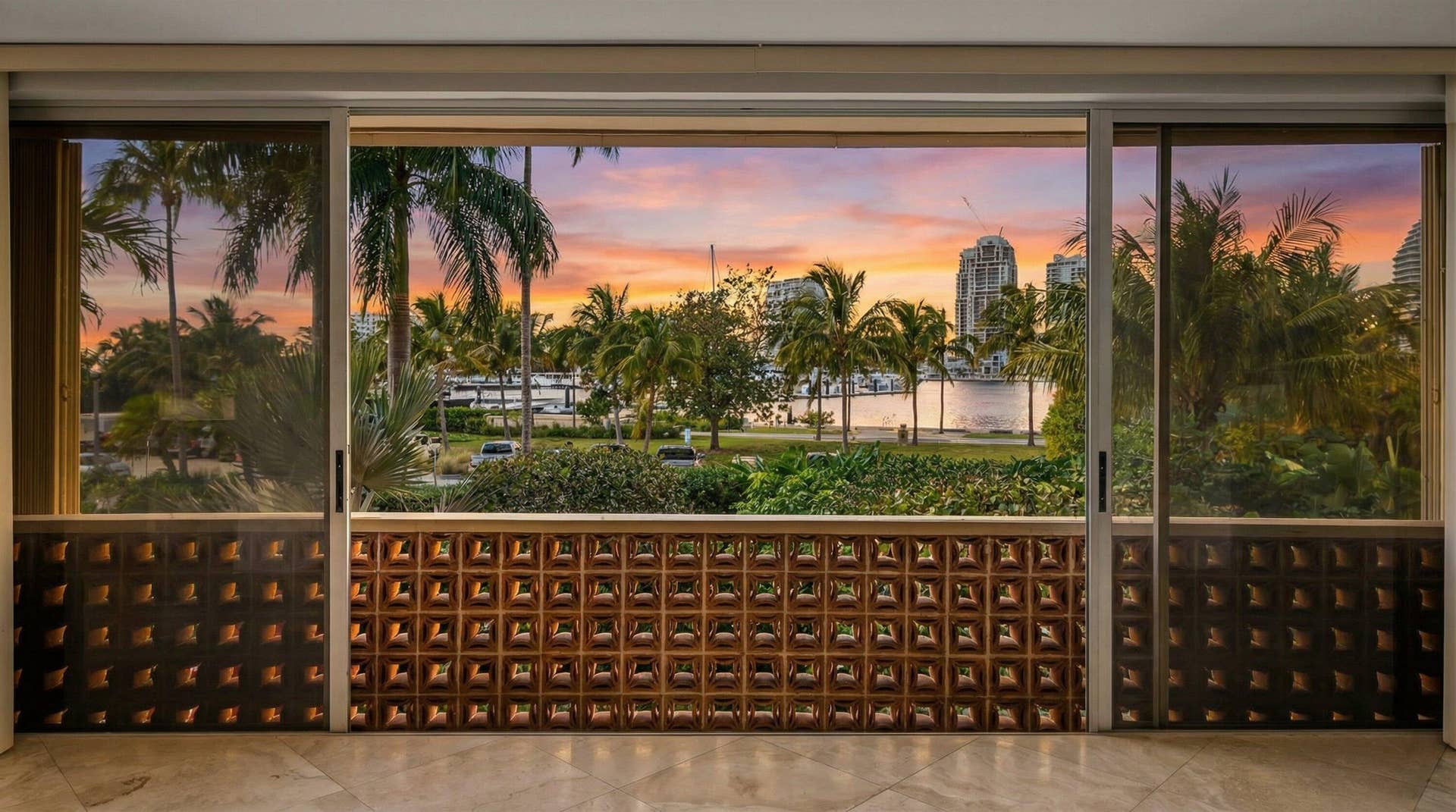 369 S Lake Drive, #2e, Palm Beach, FL 33480 View