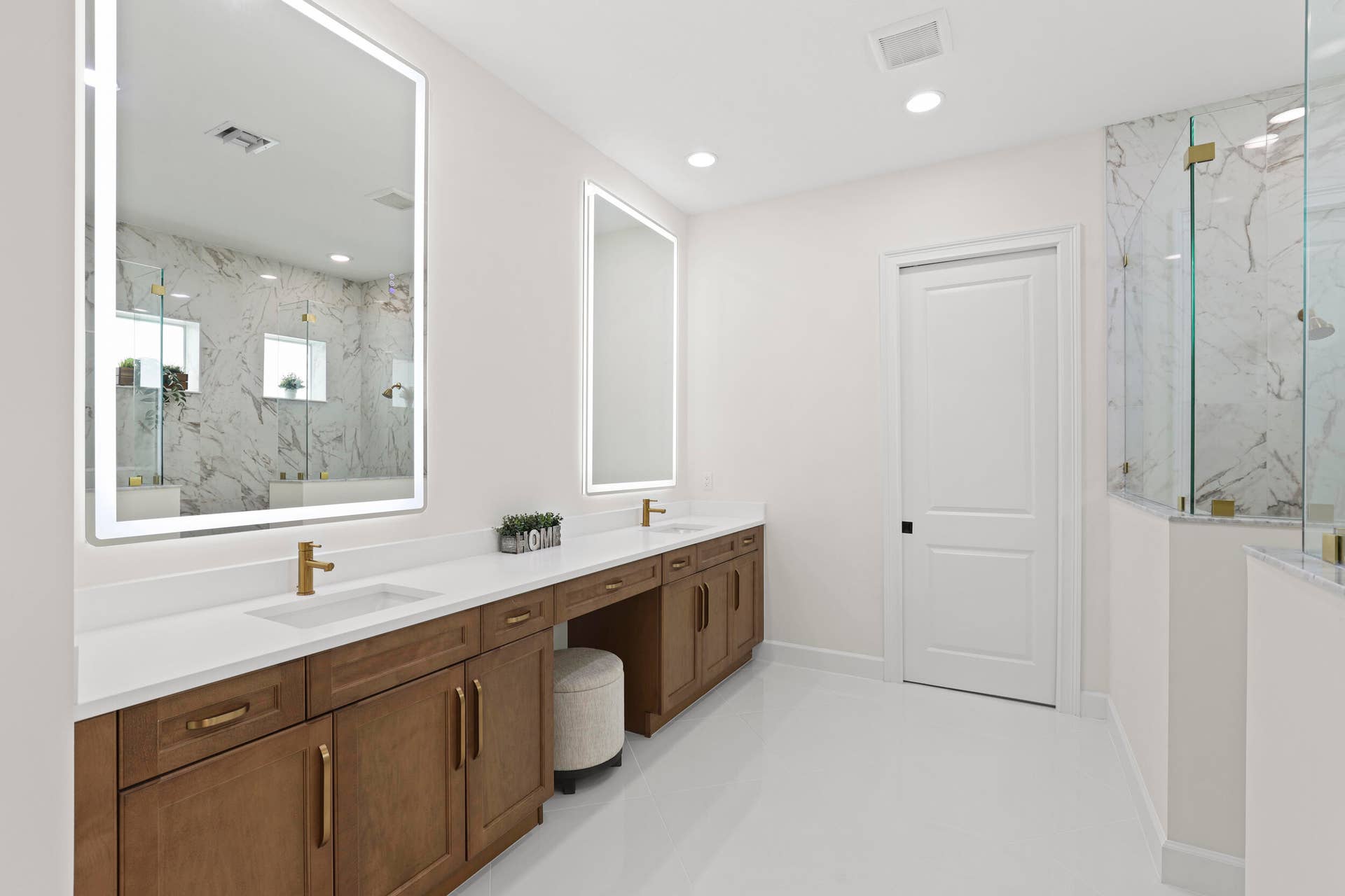 14952 Woodlot Court, Westlake, FL 33470 Master Bathroom
