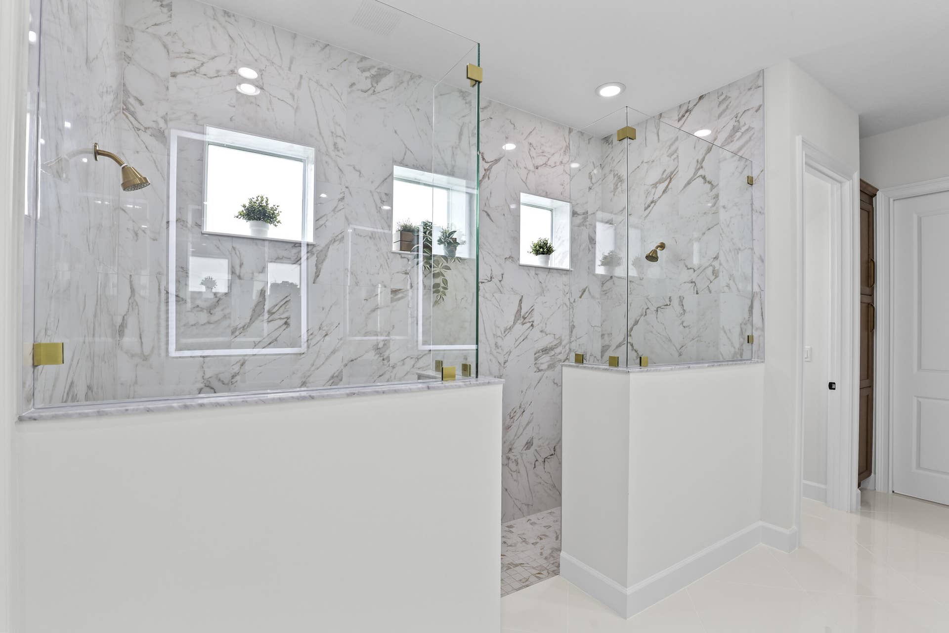 14952 Woodlot Court, Westlake, FL 33470 Master Bathroom