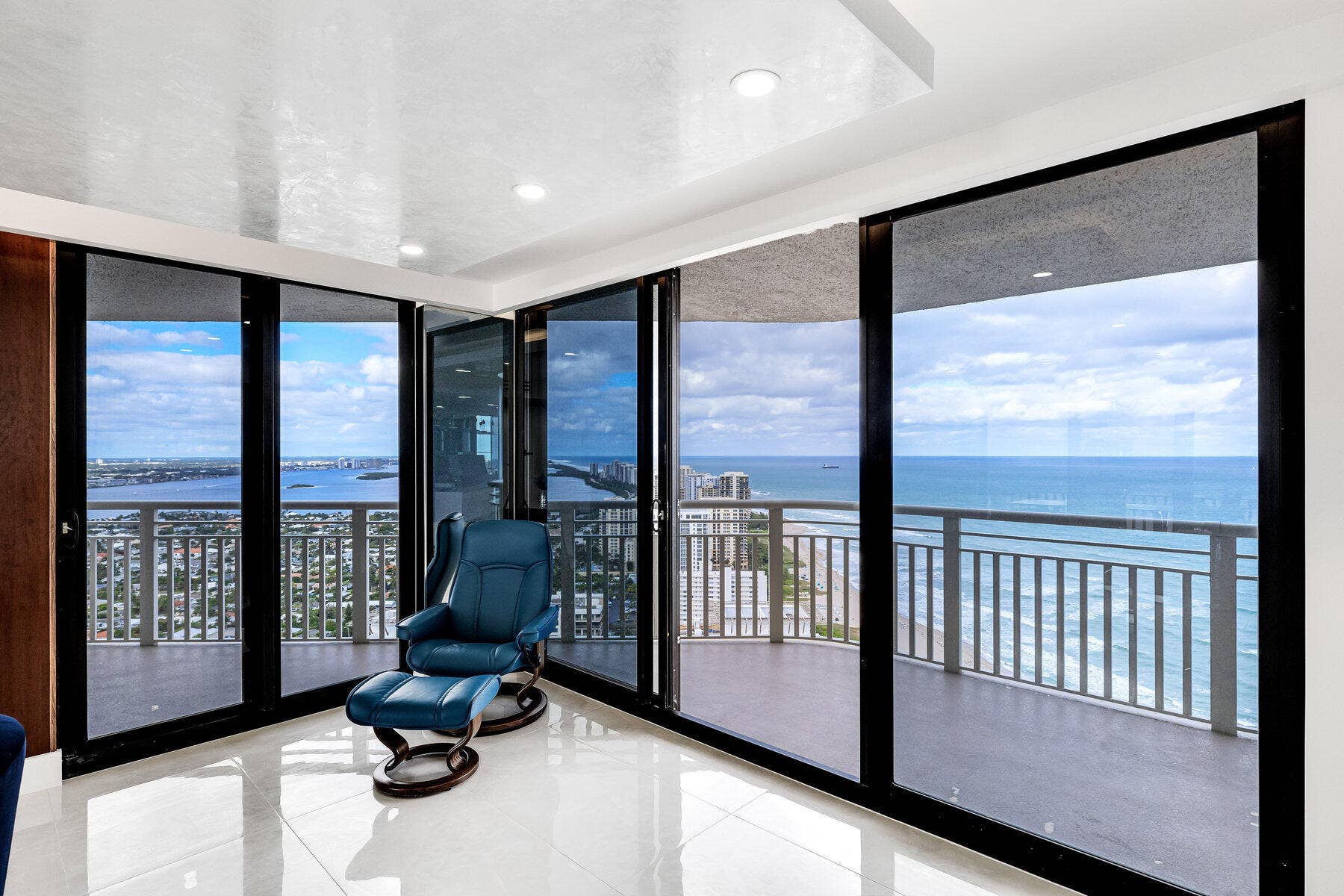 3000 N Ocean Drive, #Ph-a, Singer Island, FL 33404 017_017_187