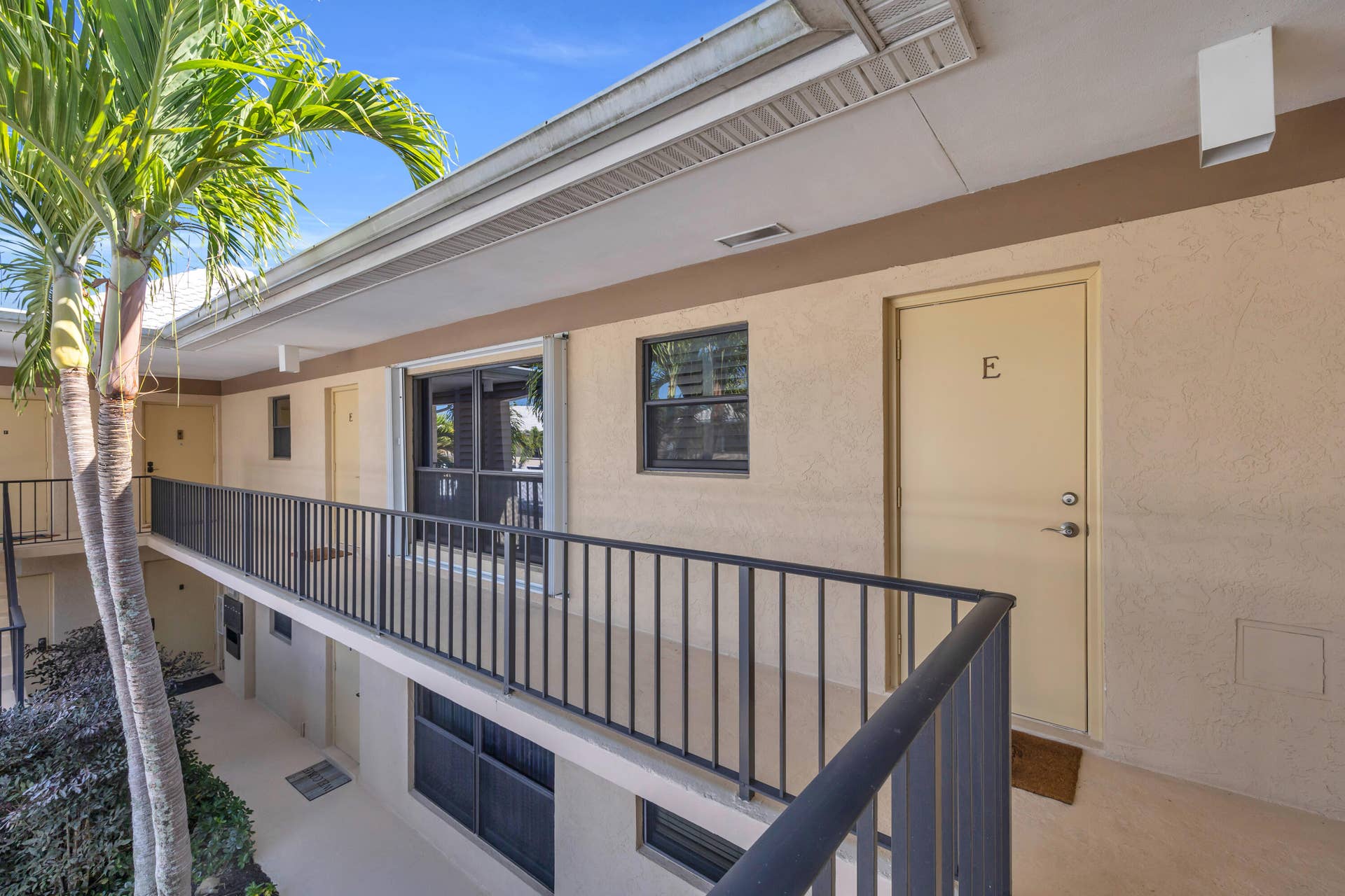 4 SE Turtle Creek Drive, #E, Jupiter, FL 33469
