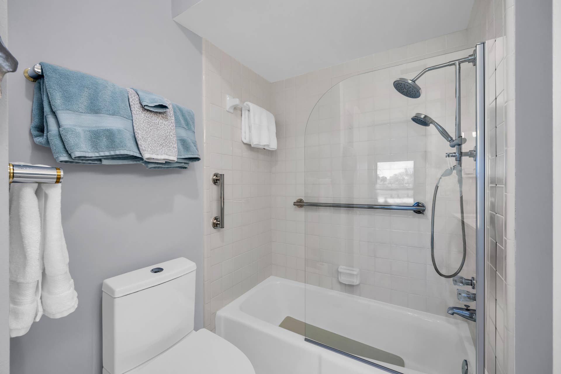 4 SE Turtle Creek Drive, #E, Jupiter, FL 33469