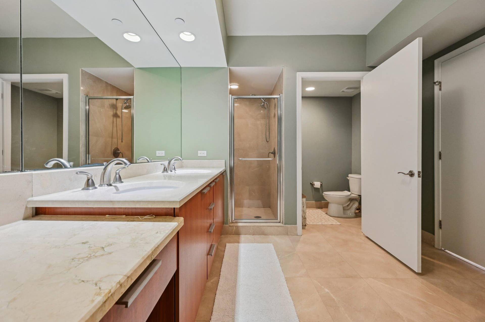 2640 Lake Shore Drive, #1810, Riviera Beach, FL 33404 2640 Lake Shore Drive, #1810, Riviera Beach, FL 33404