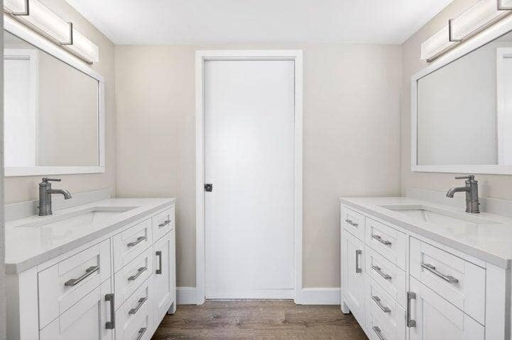 Dual Sinks-Master Bath