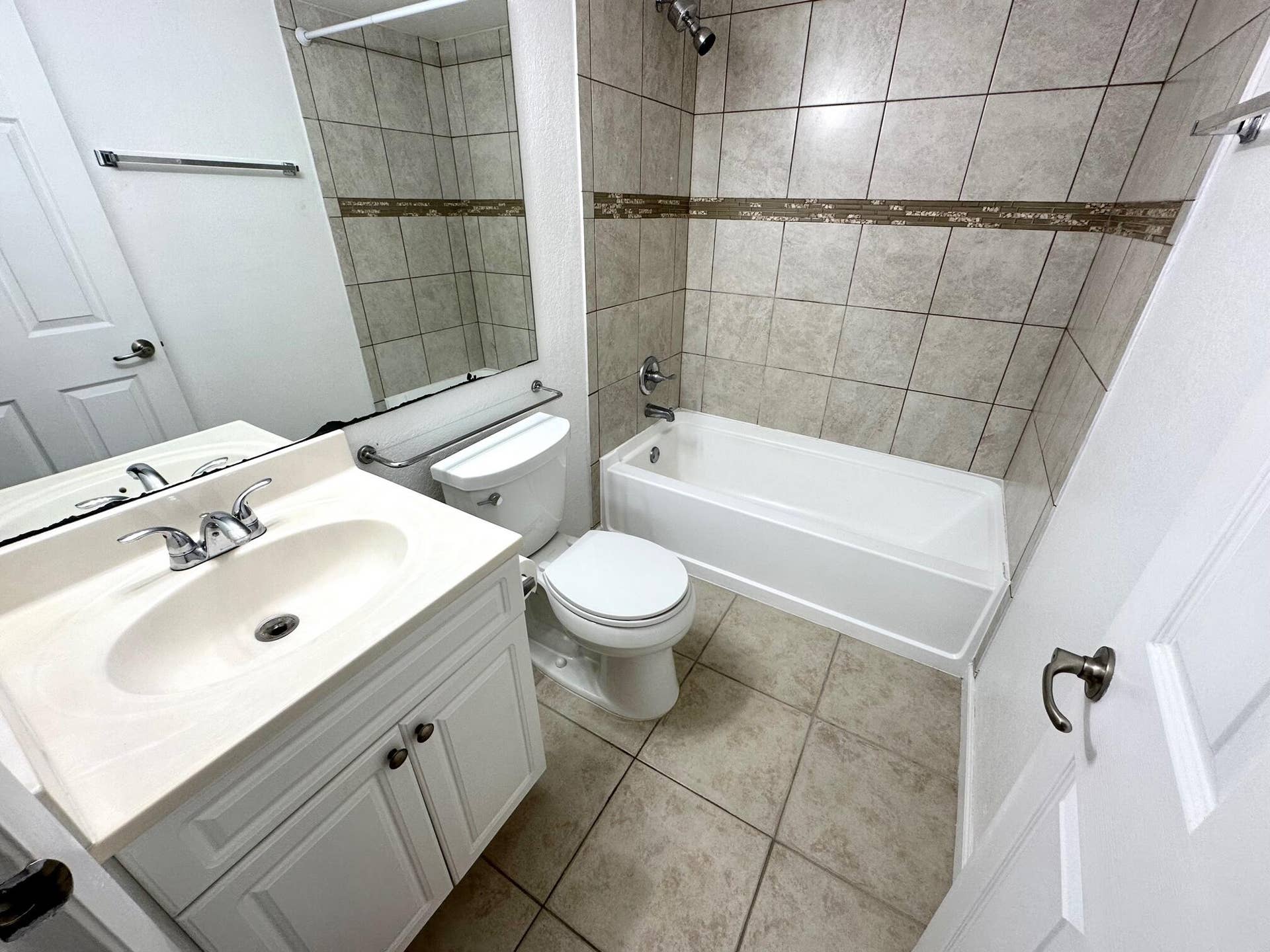 2nd bathroom