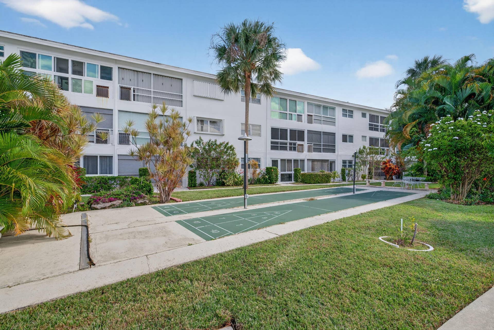 2050 NE 39th Street, #210s, Lighthouse Point, FL 33064 56-web-or-mls-699A2346