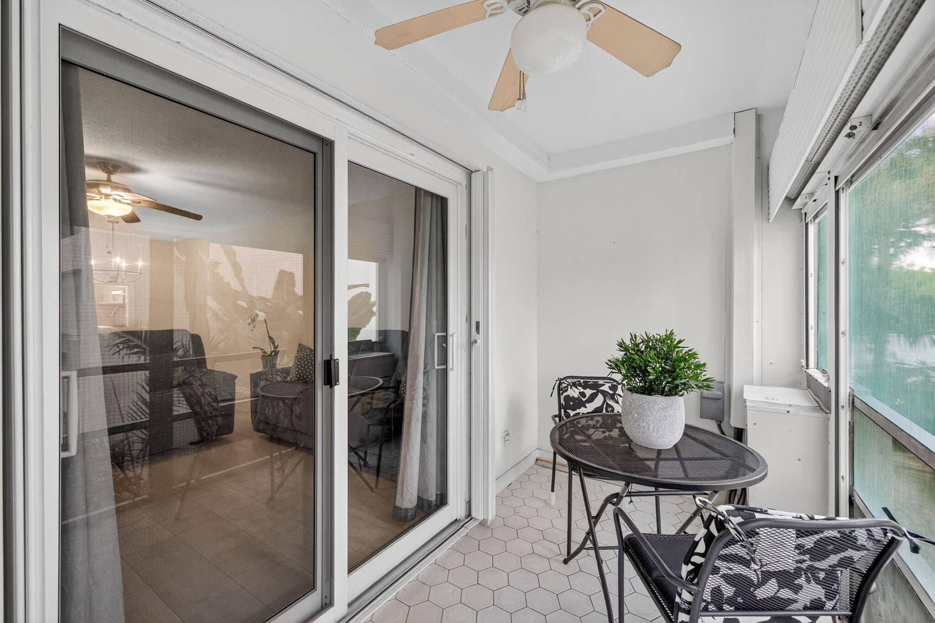 2050 NE 39th Street, #210s, Lighthouse Point, FL 33064 39-web-or-mls-699A2231