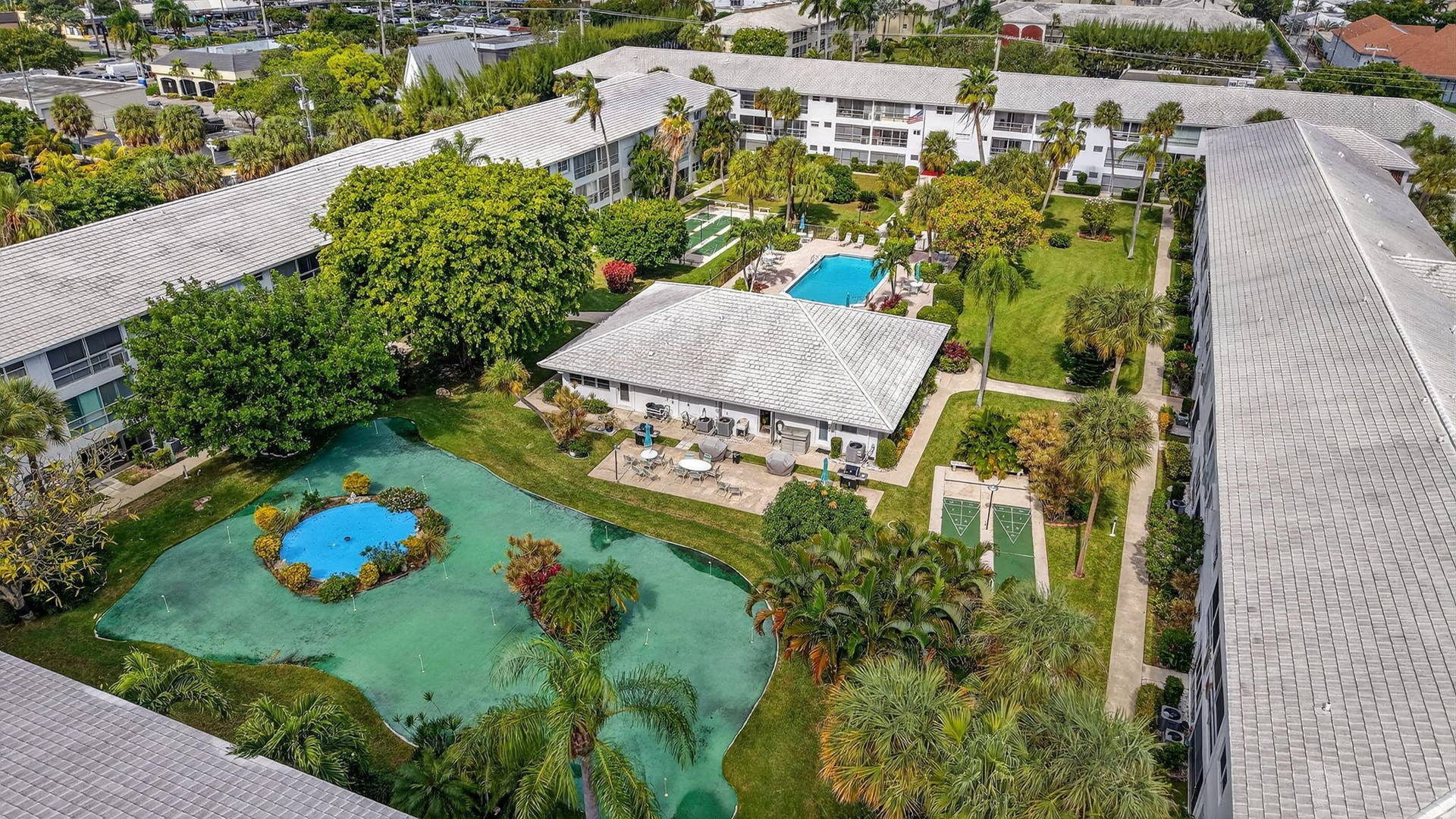 2050 NE 39th Street, #210s, Lighthouse Point, FL 33064 76-web-or-mls-DJI_20251112114711_0455_D