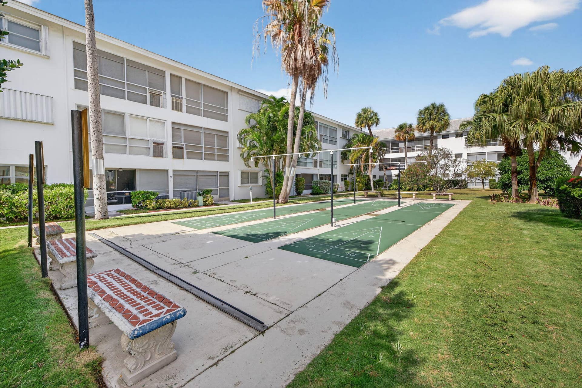 2050 NE 39th Street, #210s, Lighthouse Point, FL 33064 43-web-or-mls-699A2276