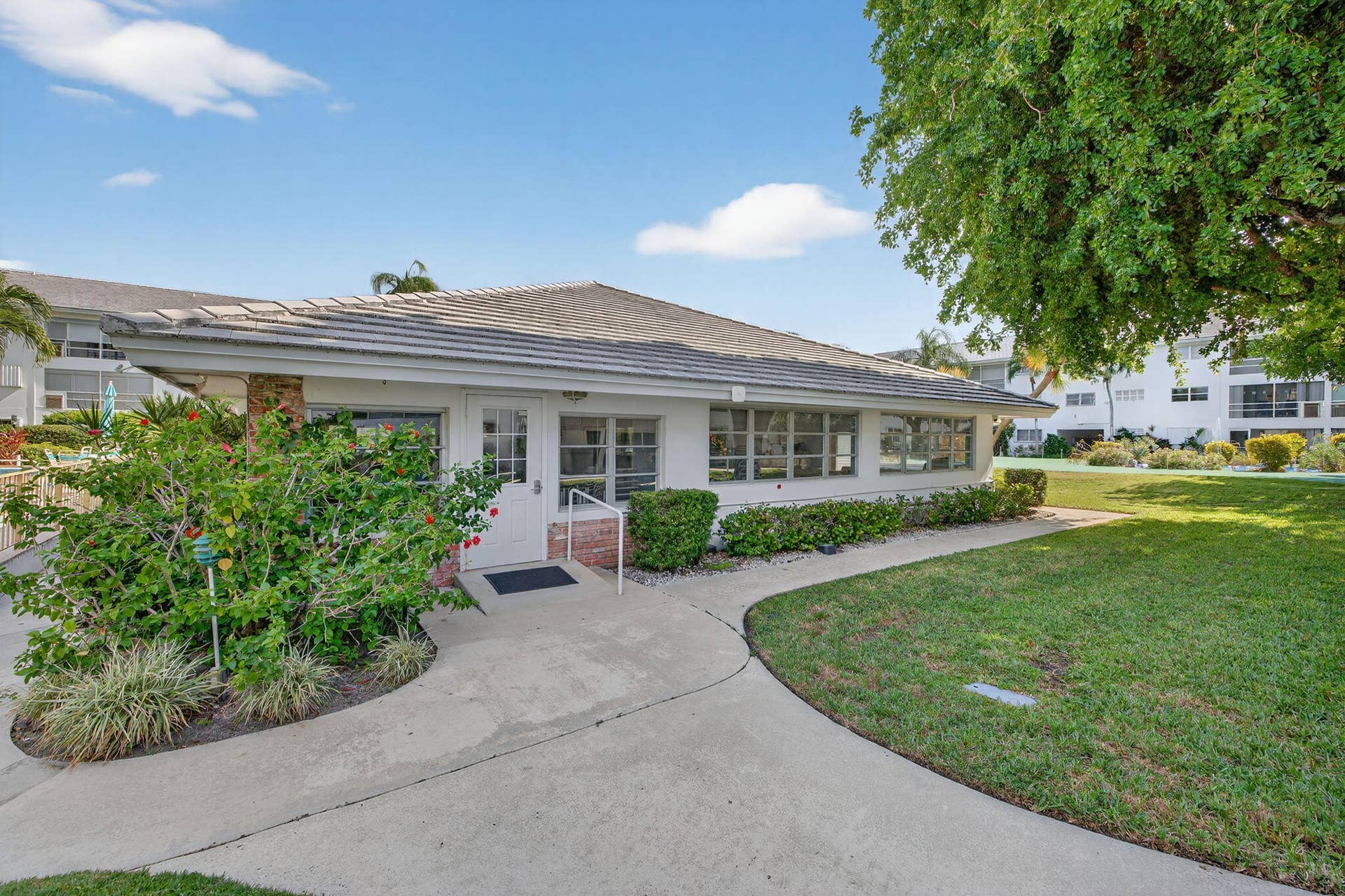 2050 NE 39th Street, #210s, Lighthouse Point, FL 33064 58-web-or-mls-699A2358