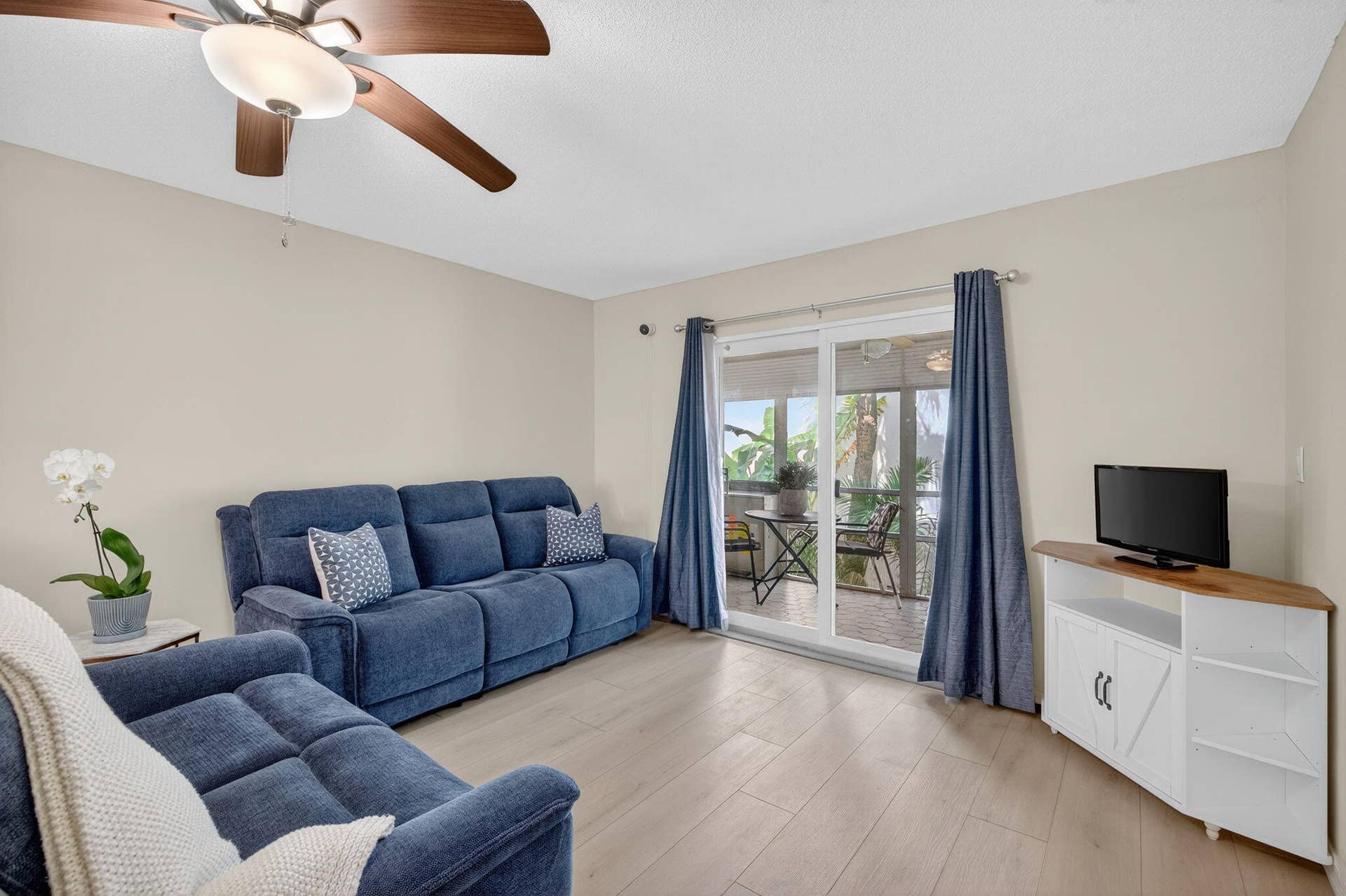 2050 NE 39th Street, #210s, Lighthouse Point, FL 33064 12-web-or-mls-699A1917