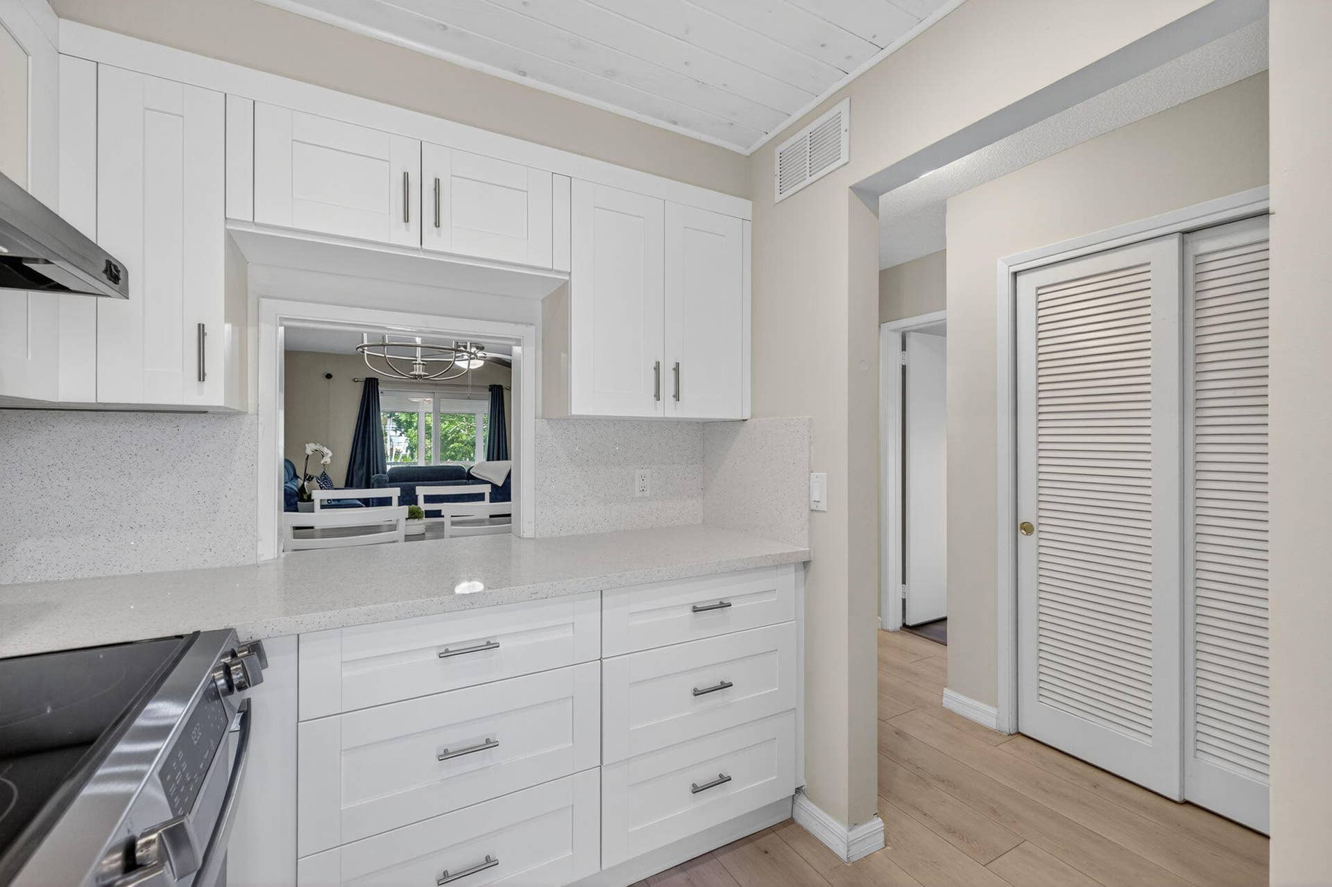 2050 NE 39th Street, #210s, Lighthouse Point, FL 33064 22-web-or-mls-699A1999