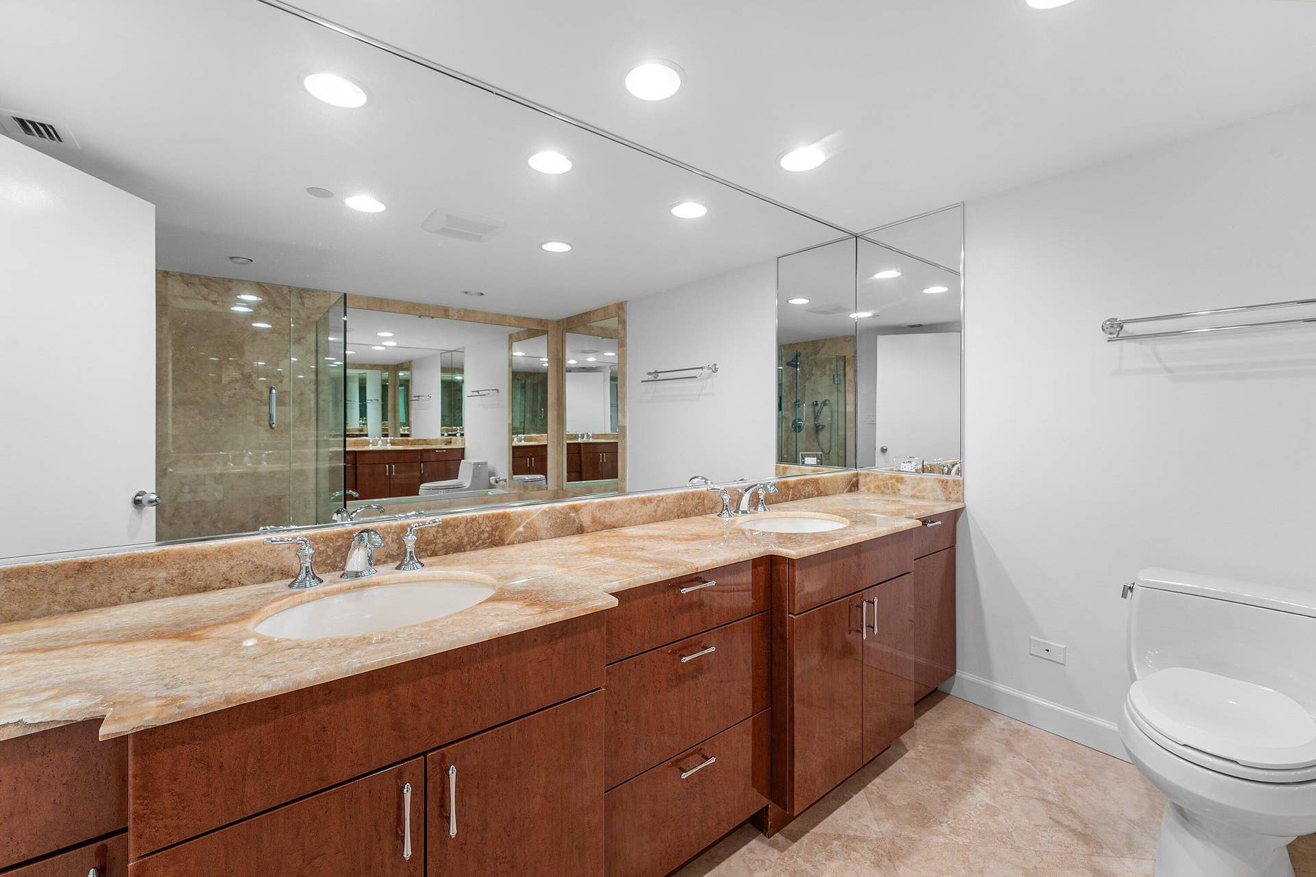 5070 N Ocean Drive, #3b, Singer Island, FL 33404 5070 N Ocean Drive, #3b, Singer Island, FL 33404