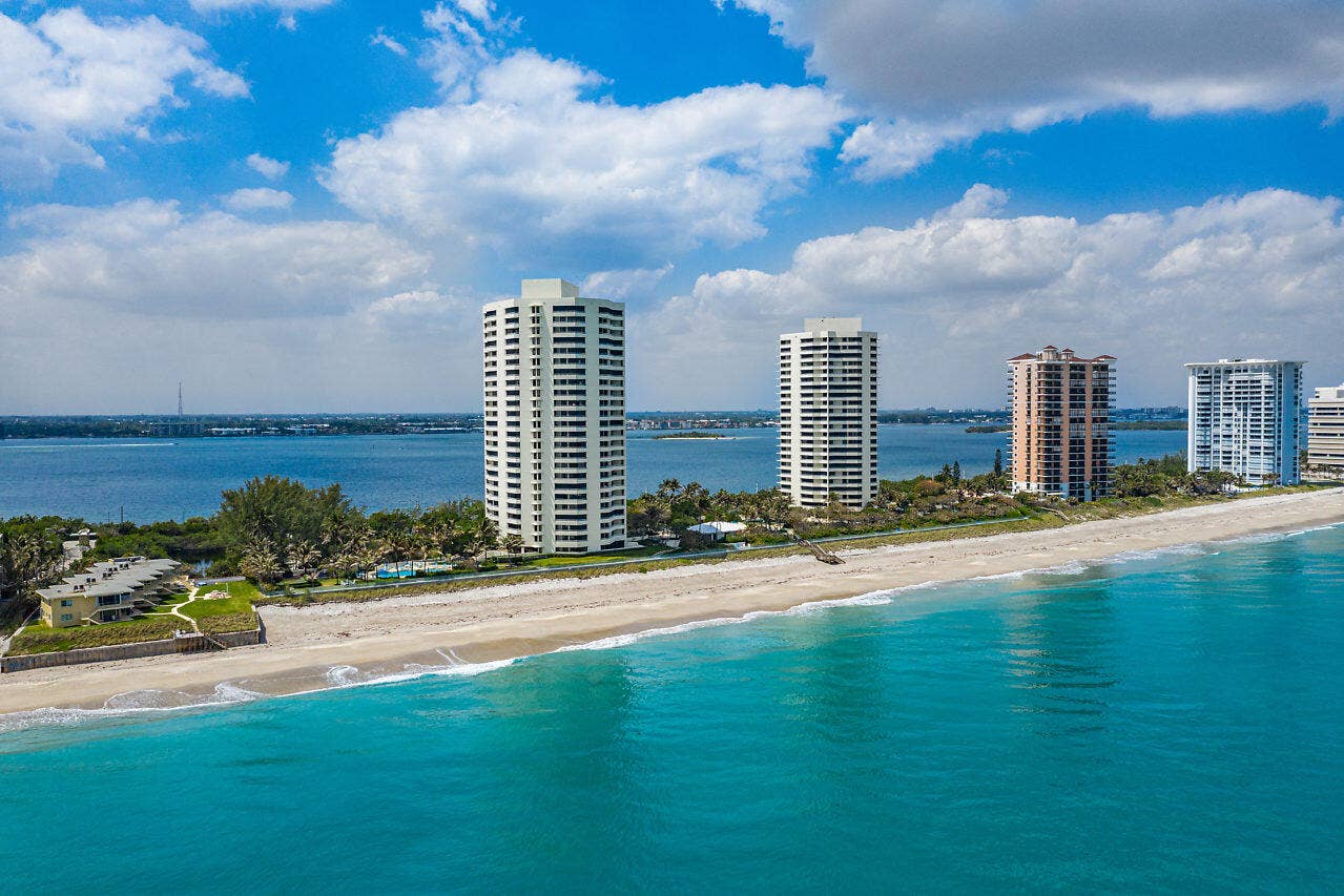 5070 N Ocean Drive, #3b, Singer Island, FL 33404 5070 N Ocean Drive, #3b, Singer Island, FL 33404