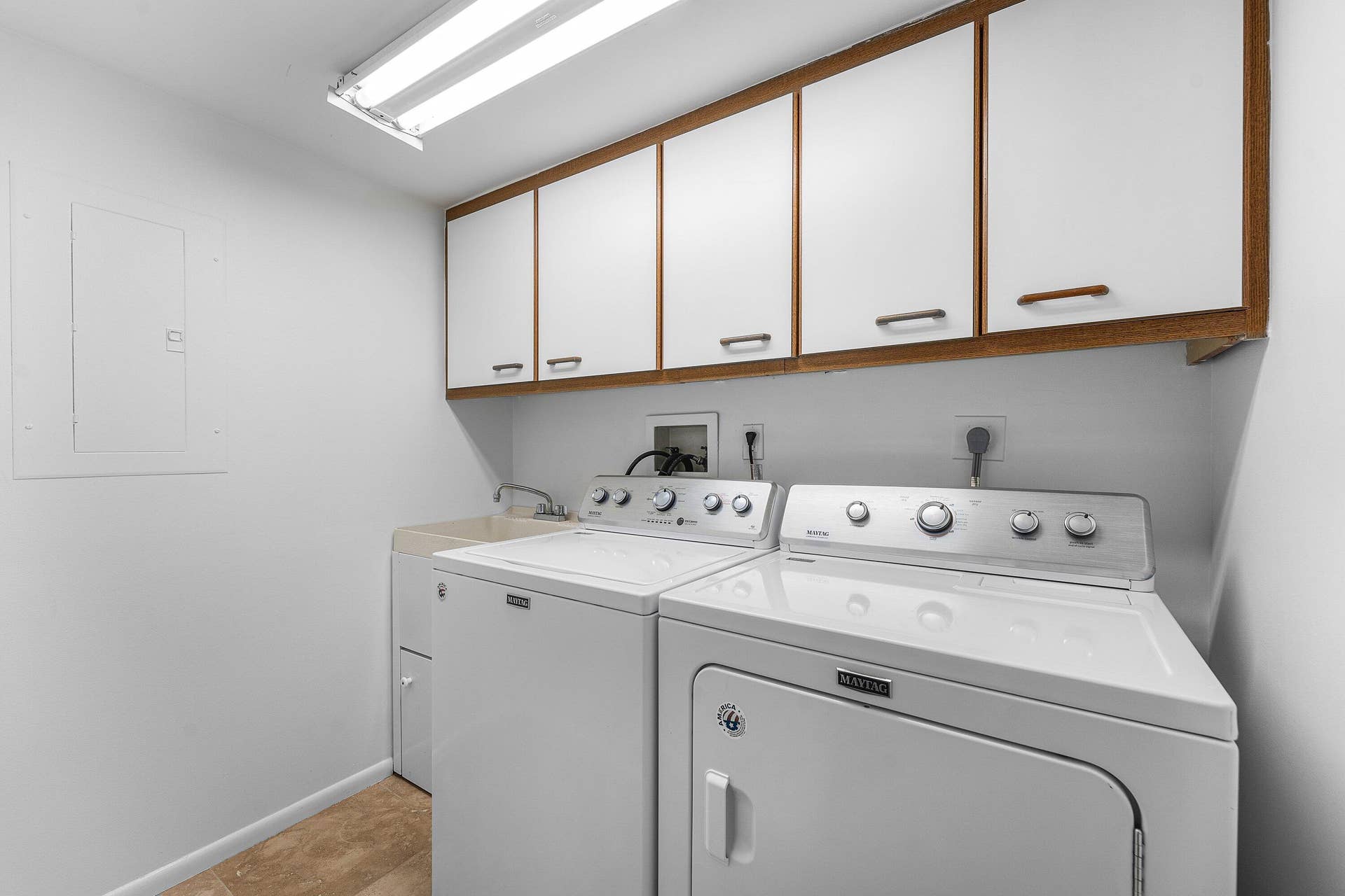 5070 N Ocean Drive, #3b, Singer Island, FL 33404 5070 N Ocean Drive, #3b, Singer Island, FL 33404