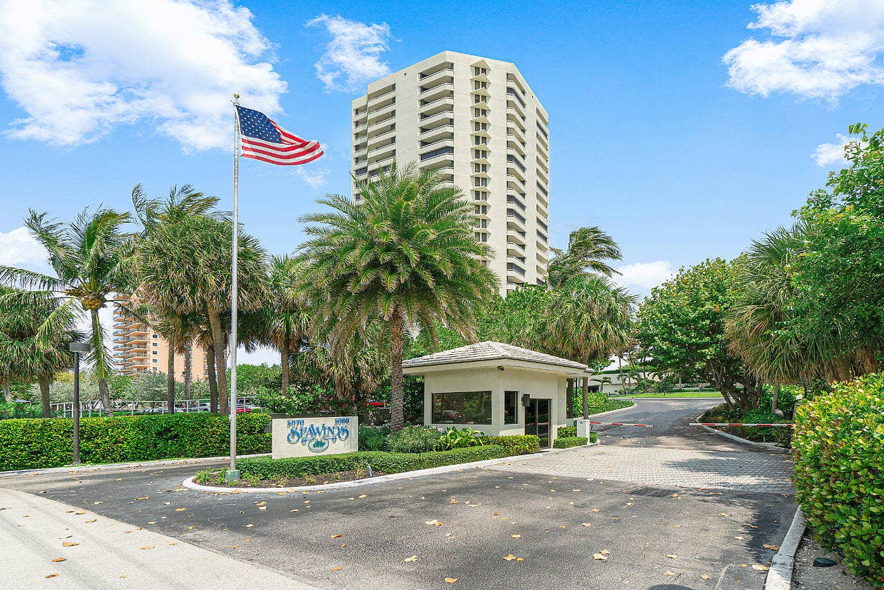 5070 N Ocean Drive, #3b, Singer Island, FL 33404 5070 N Ocean Drive, #3b, Singer Island, FL 33404