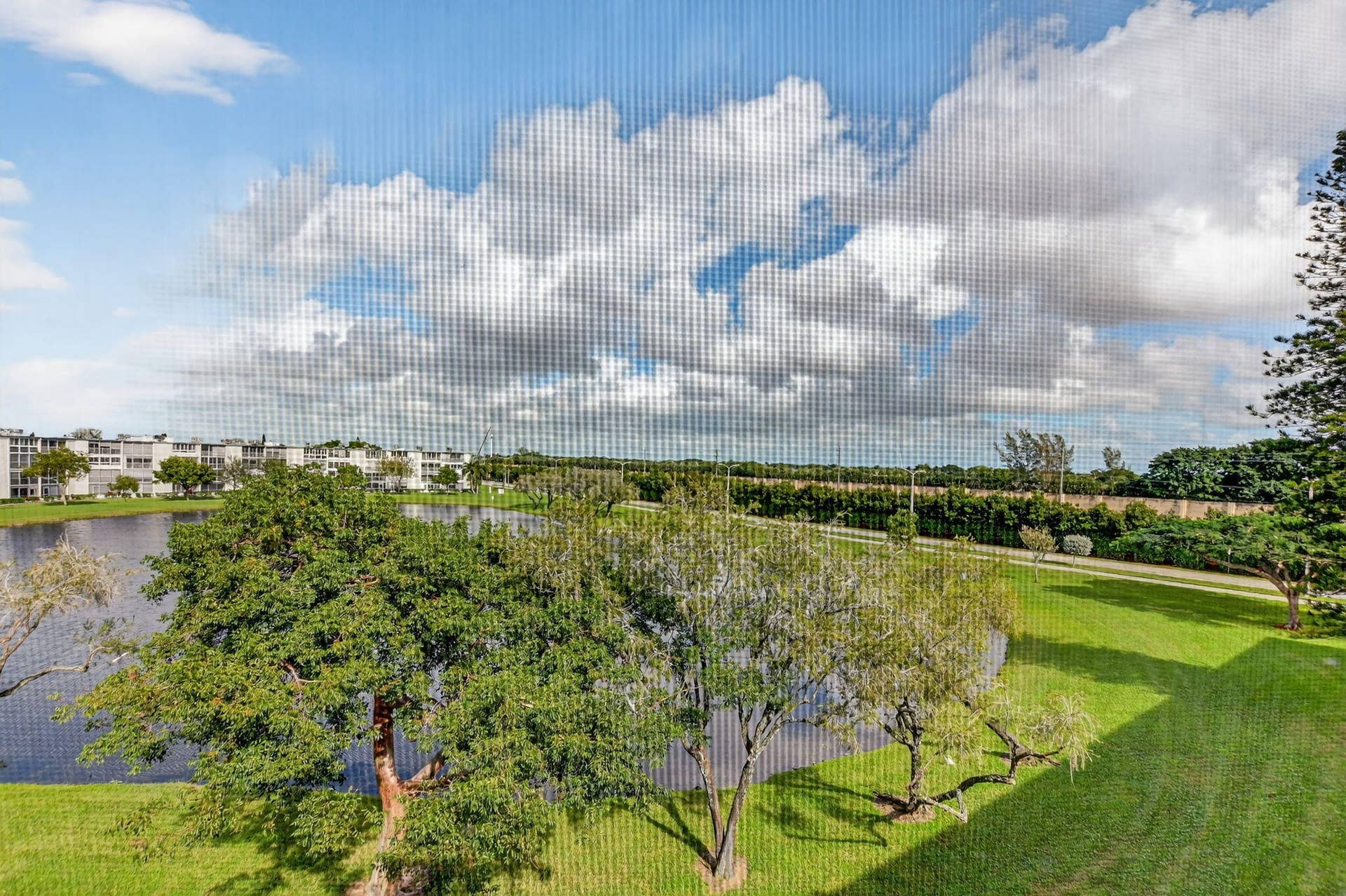 4008 Hythe A, Boca Raton, FL 33434 Lake View