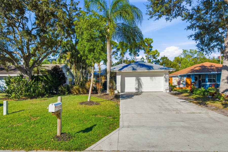 Property photo for 1105 Cherokee Street, Jupiter, FL