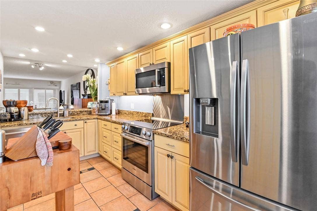 2029 N Ocean Boulevard, #410, Fort Lauderdale, FL 33305 12